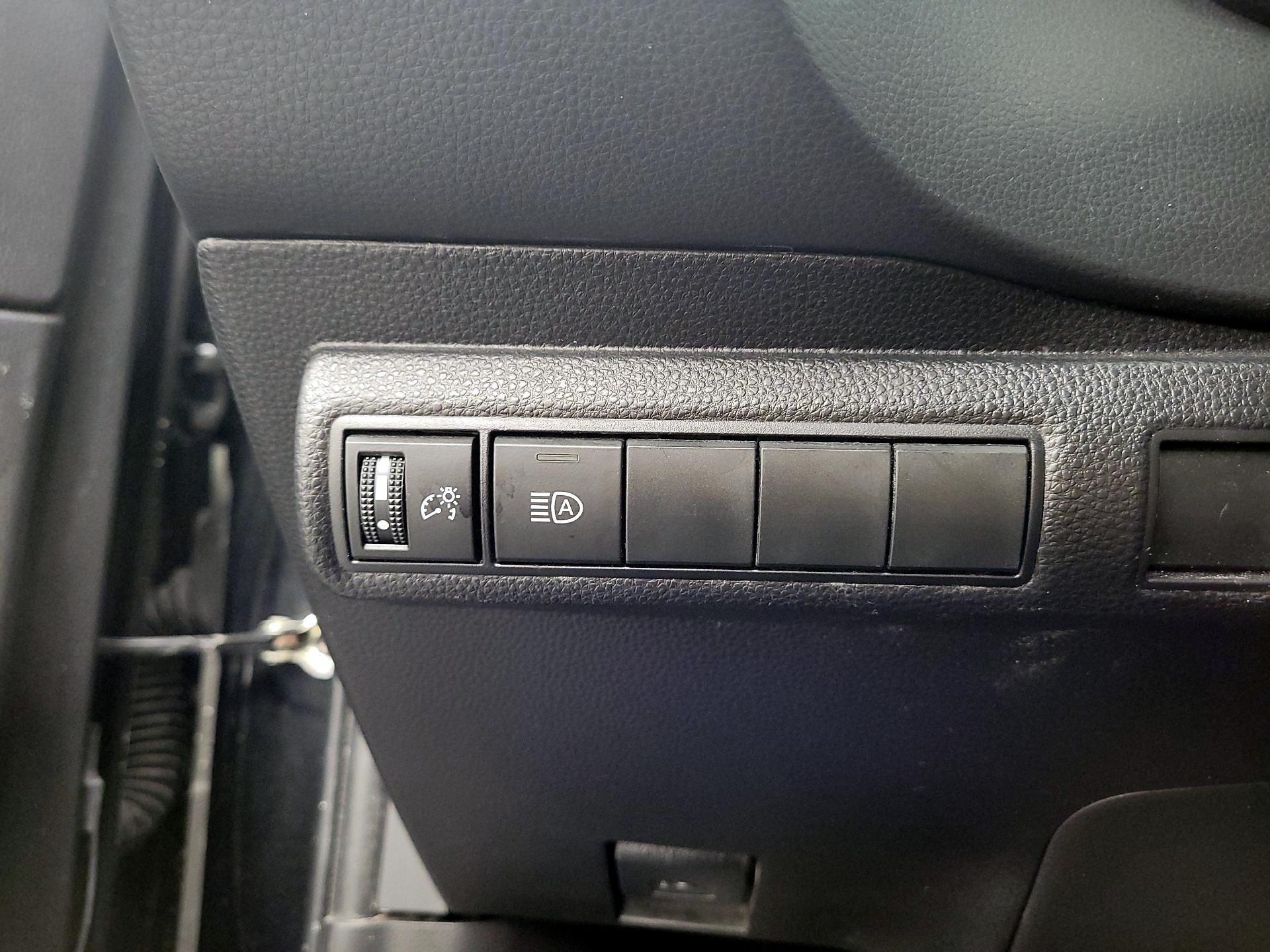 Thumbnail: 2022 Toyota Corolla - 13