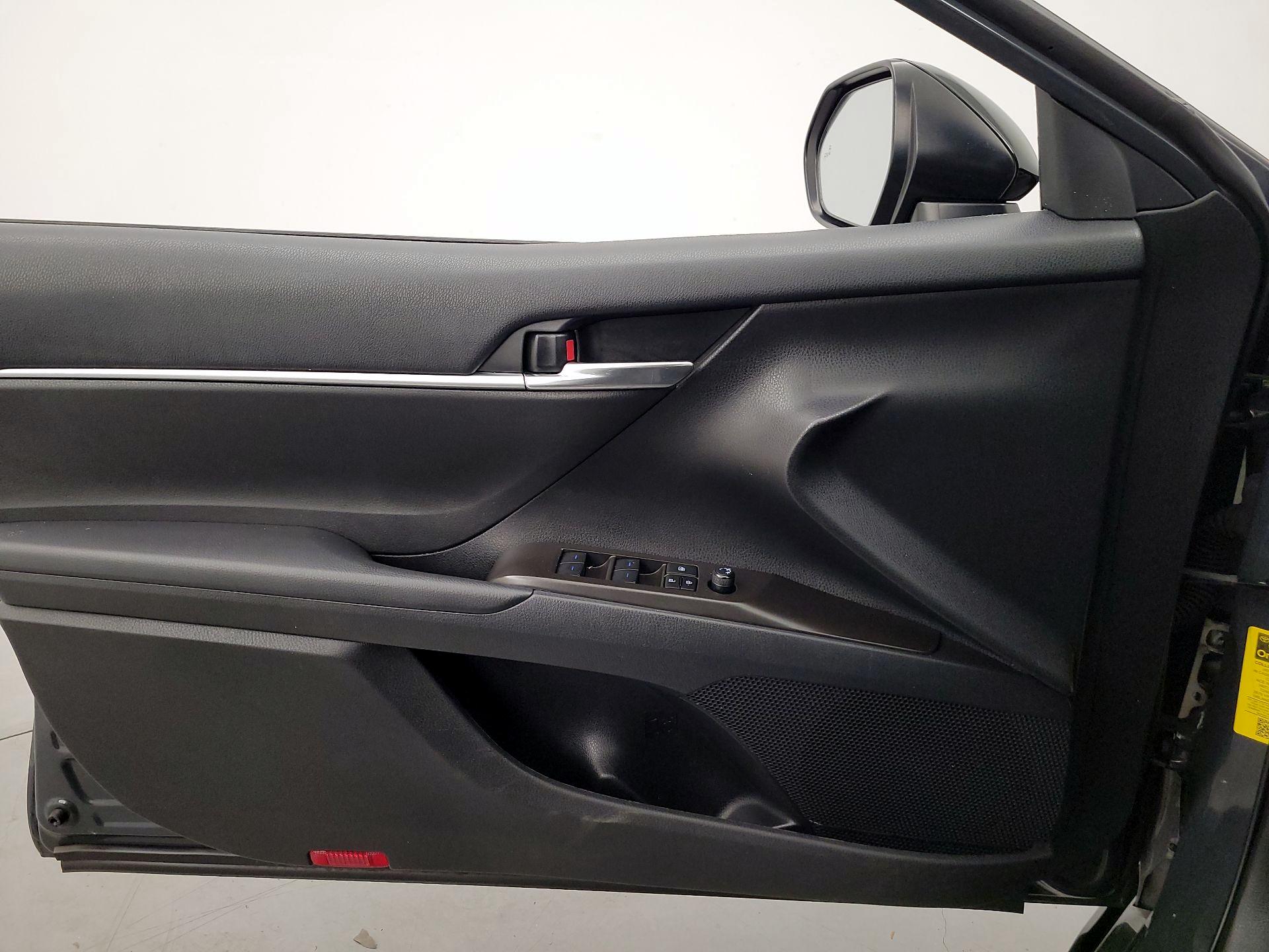 Thumbnail: 2023 Toyota Camry - 12