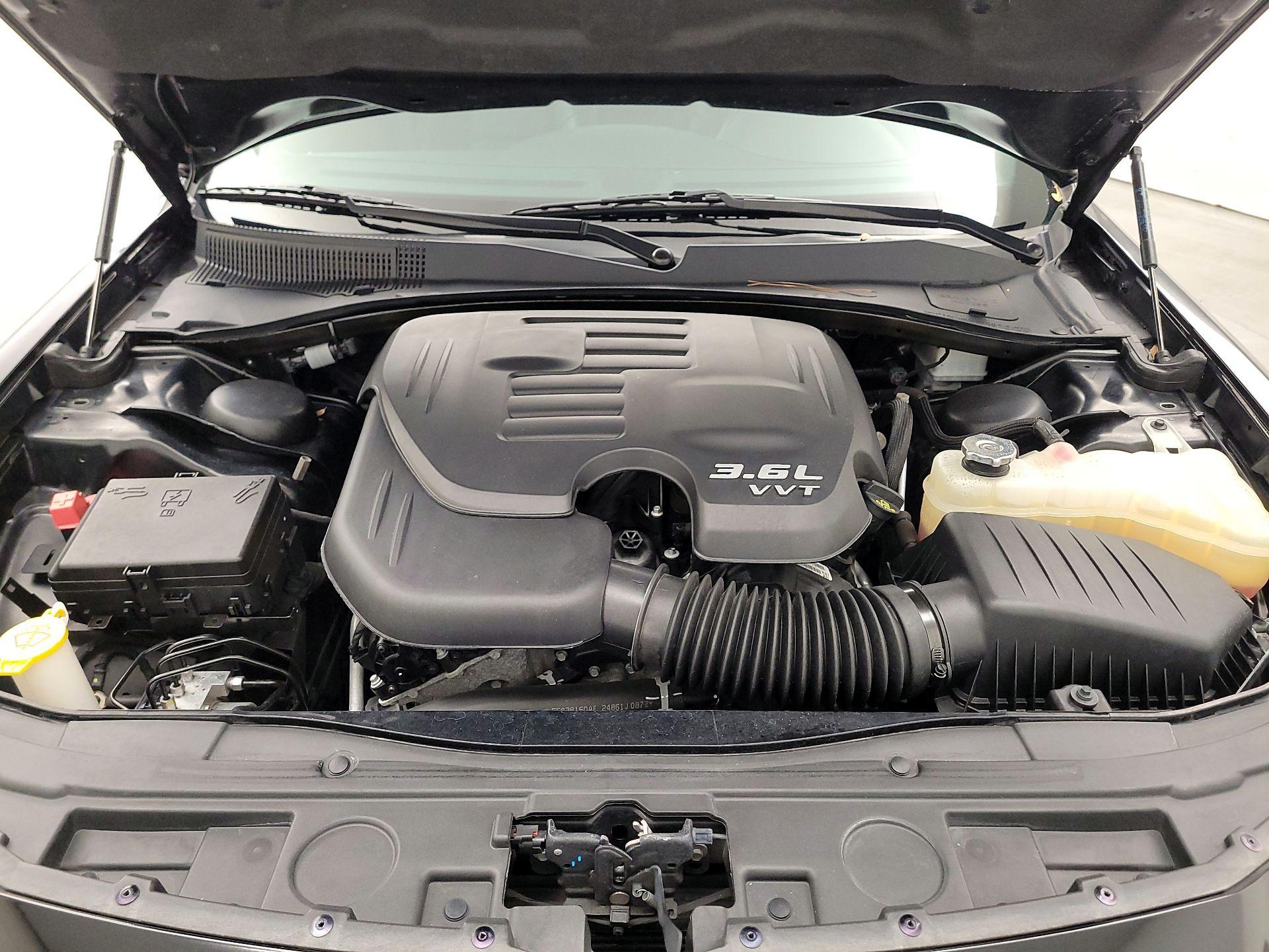 Thumbnail: 2022 Chrysler 300 - 17