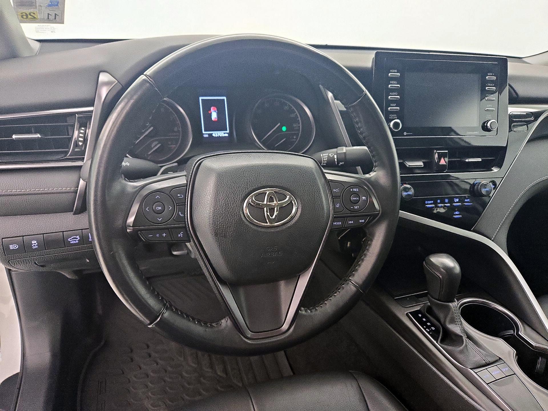 Thumbnail: 2023 Toyota Camry - 10