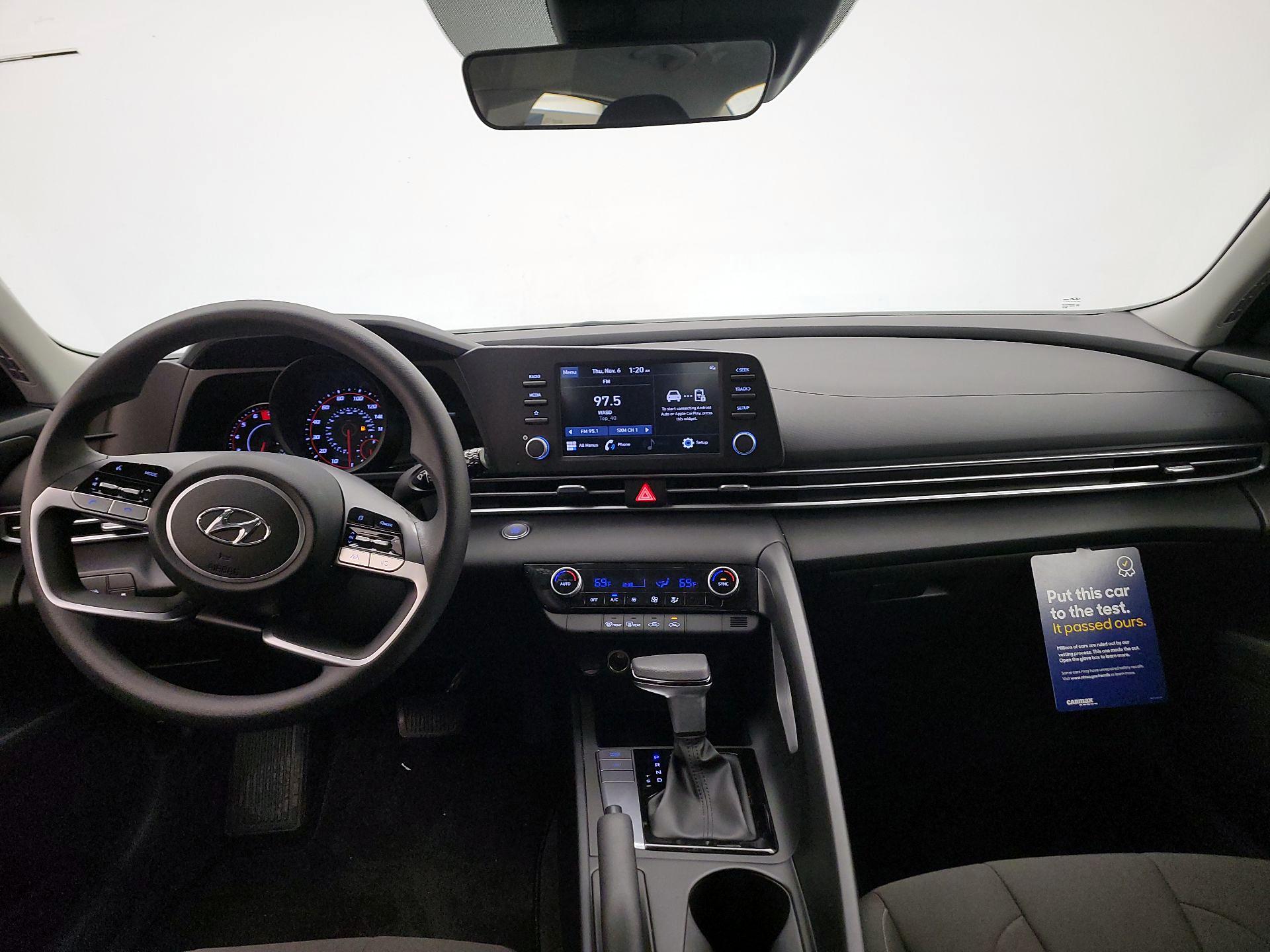 Thumbnail: 2023 Hyundai Elantra - 9