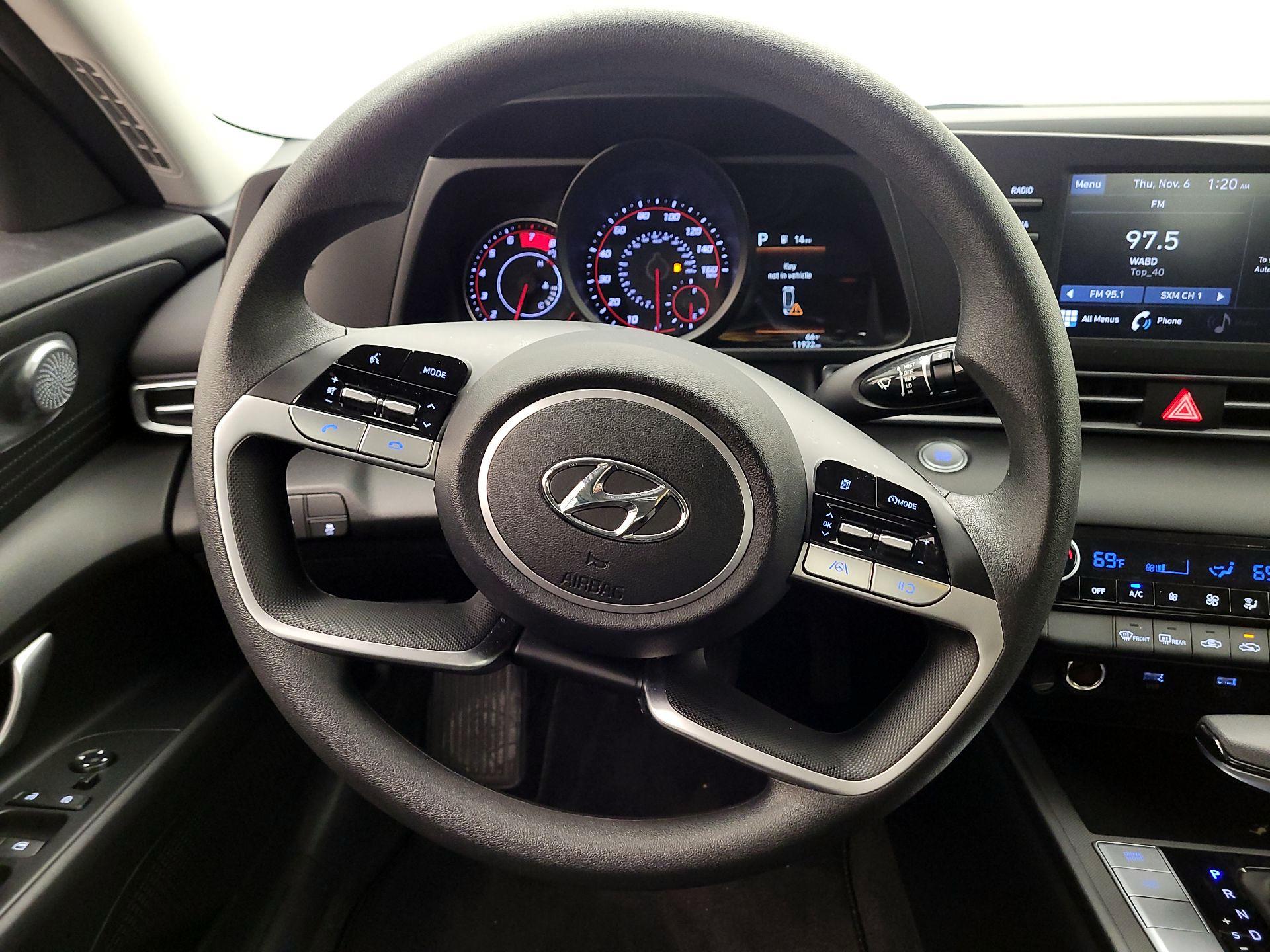 Thumbnail: 2023 Hyundai Elantra - 10