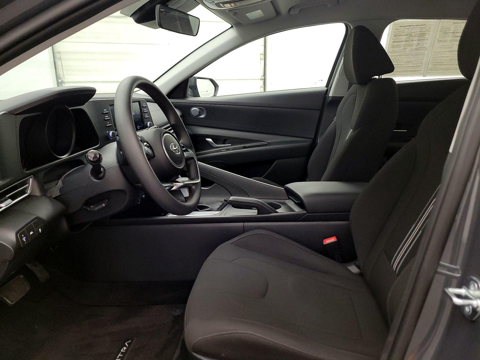 Thumbnail: 2023 Hyundai Elantra - 11