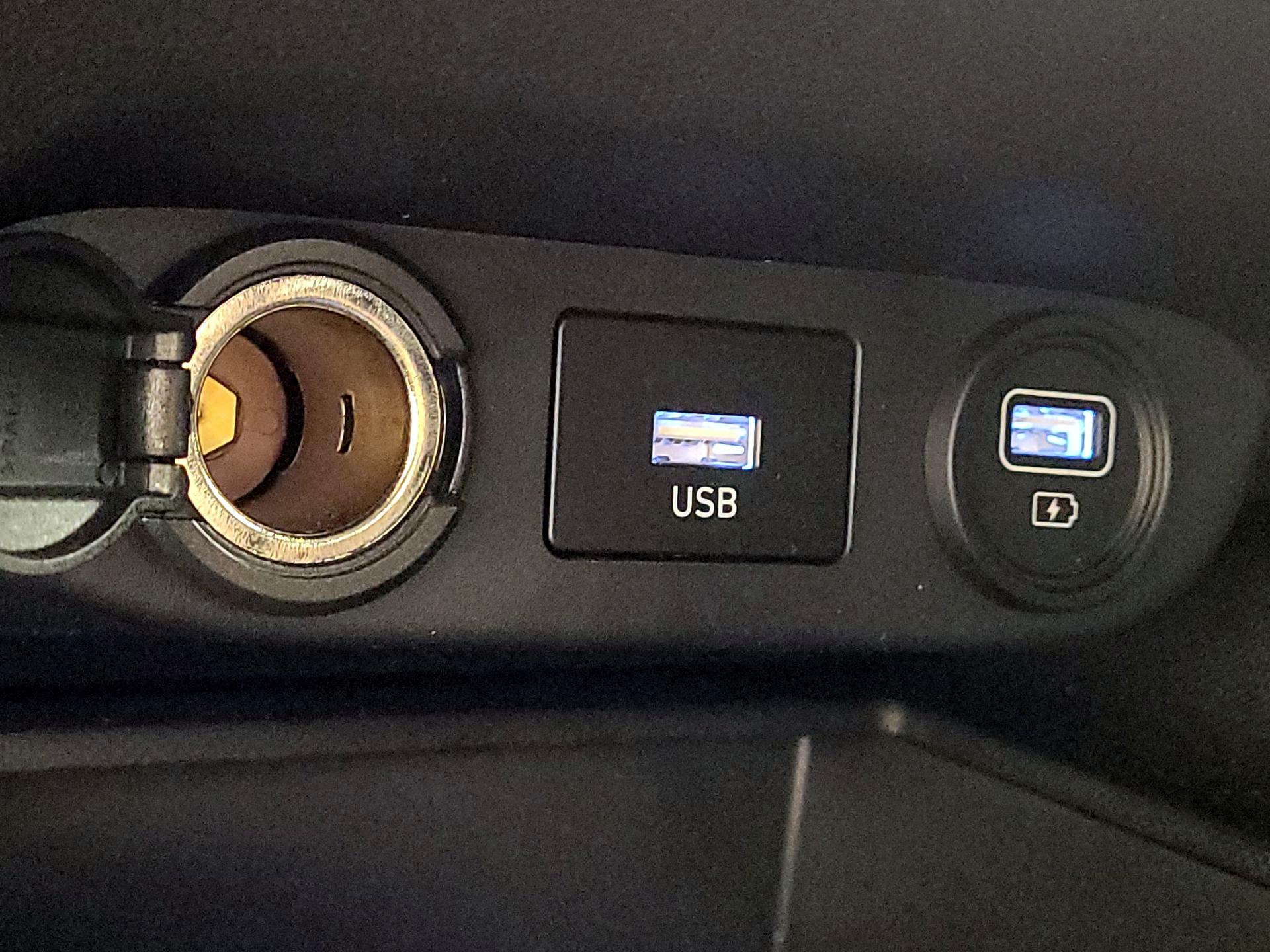 Thumbnail: 2023 Hyundai Elantra - 18