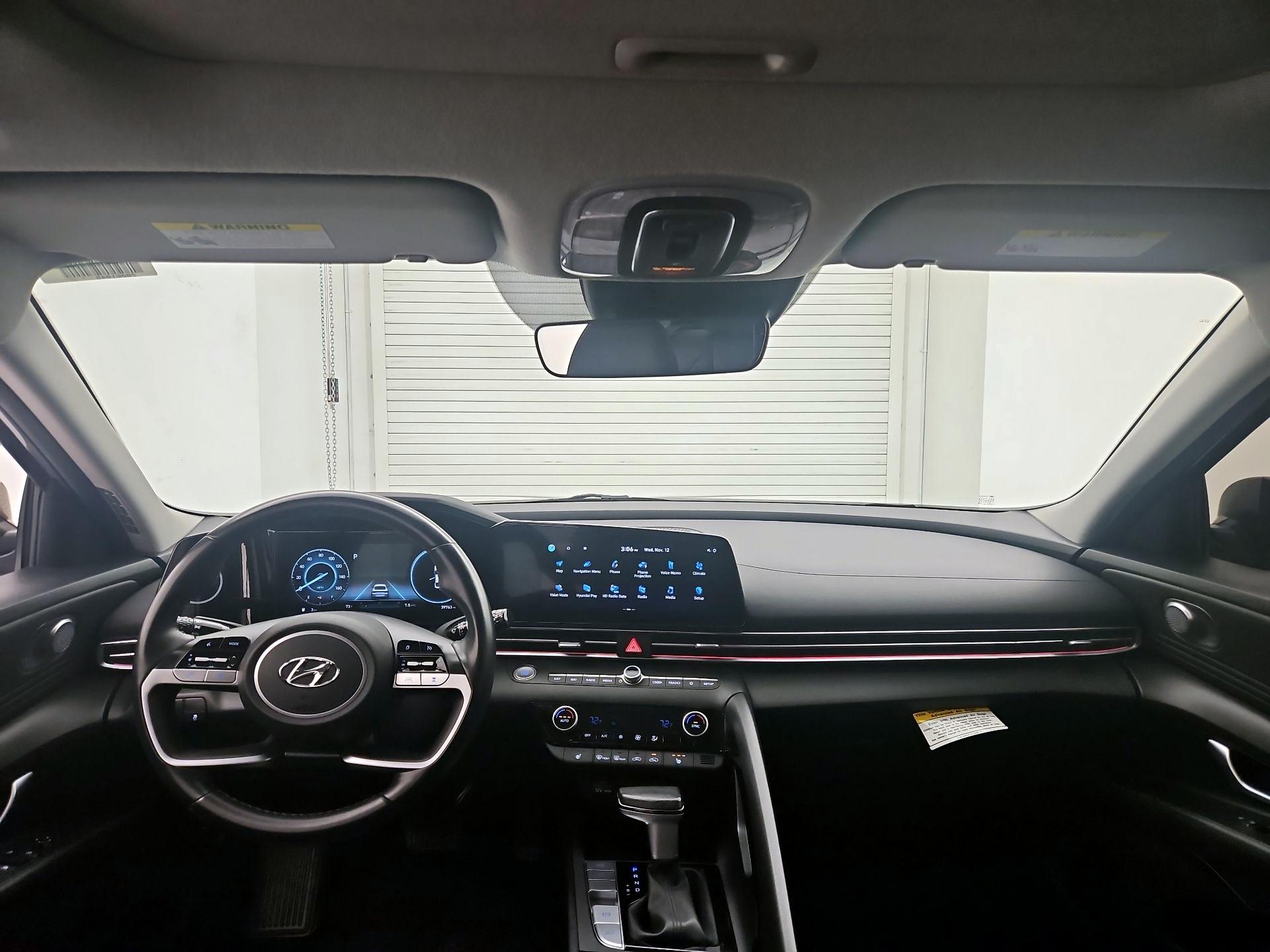 Thumbnail: 2023 Hyundai Elantra - 9