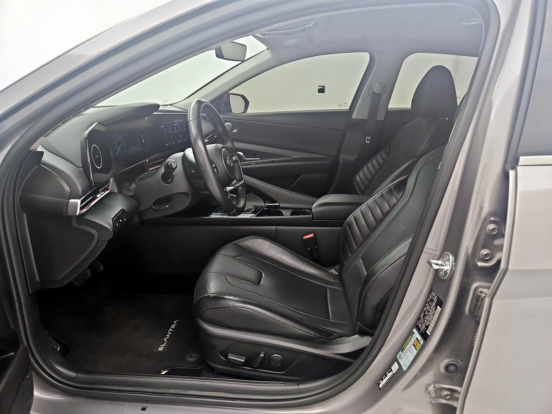 Thumbnail: 2023 Hyundai Elantra - 11