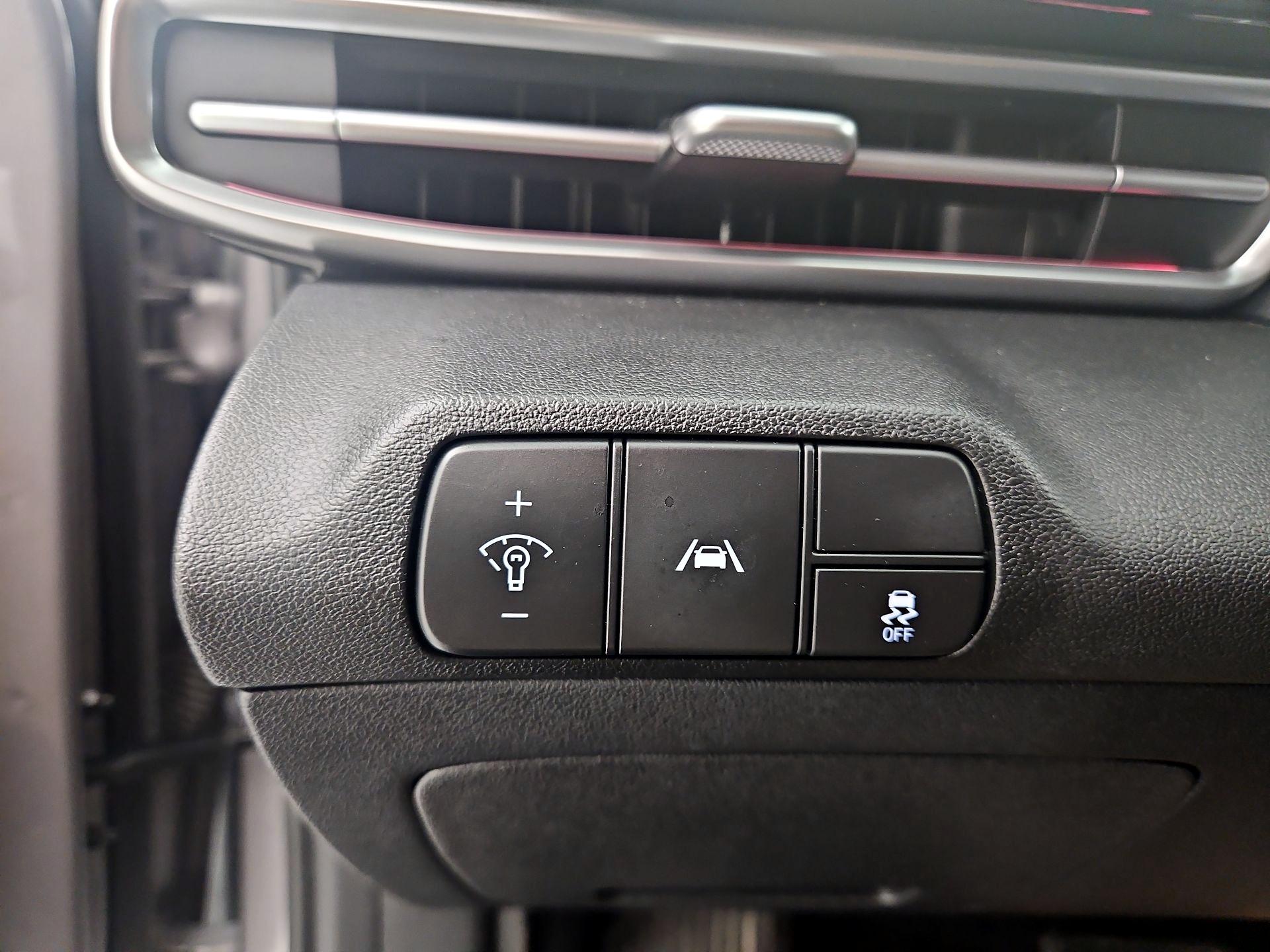 Thumbnail: 2023 Hyundai Elantra - 13