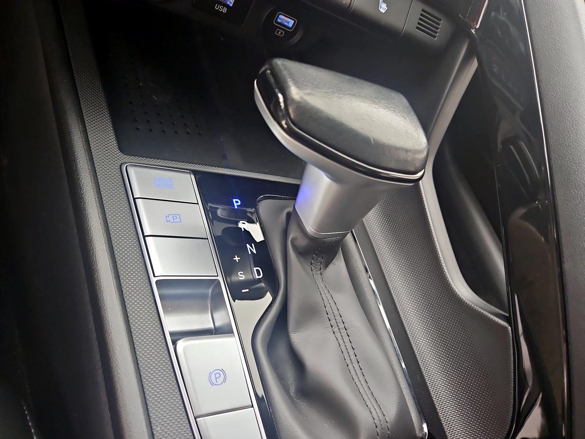 Thumbnail: 2023 Hyundai Elantra - 18