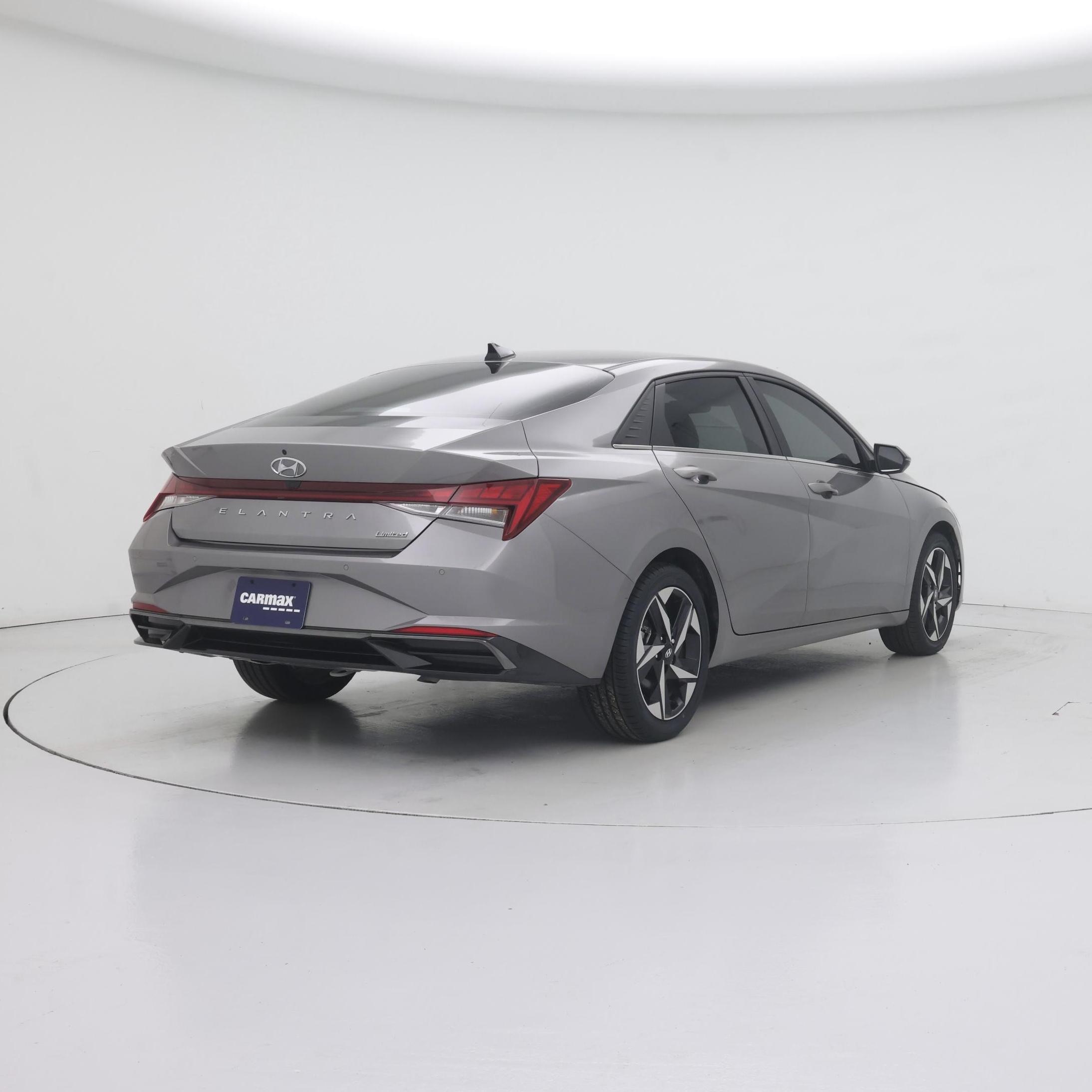 Thumbnail: 2023 Hyundai Elantra - 8