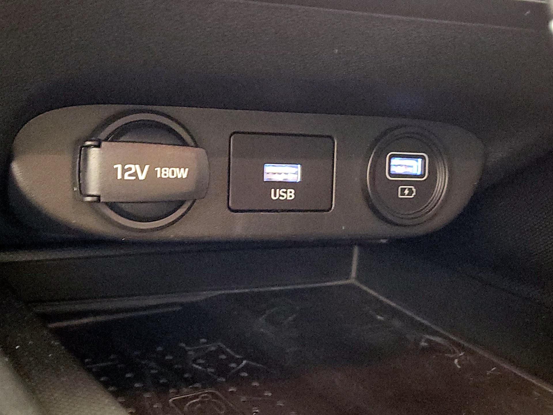 Thumbnail: 2023 Hyundai Elantra - 18