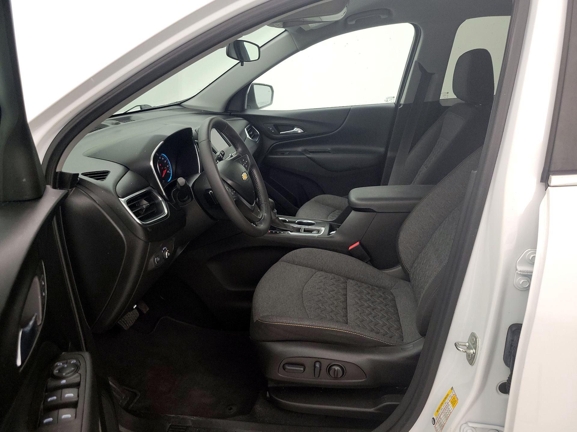 Thumbnail: 2022 Chevrolet Equinox - 11
