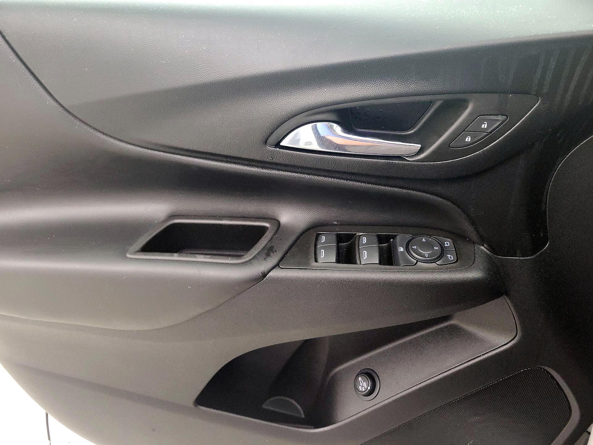 Thumbnail: 2022 Chevrolet Equinox - 12