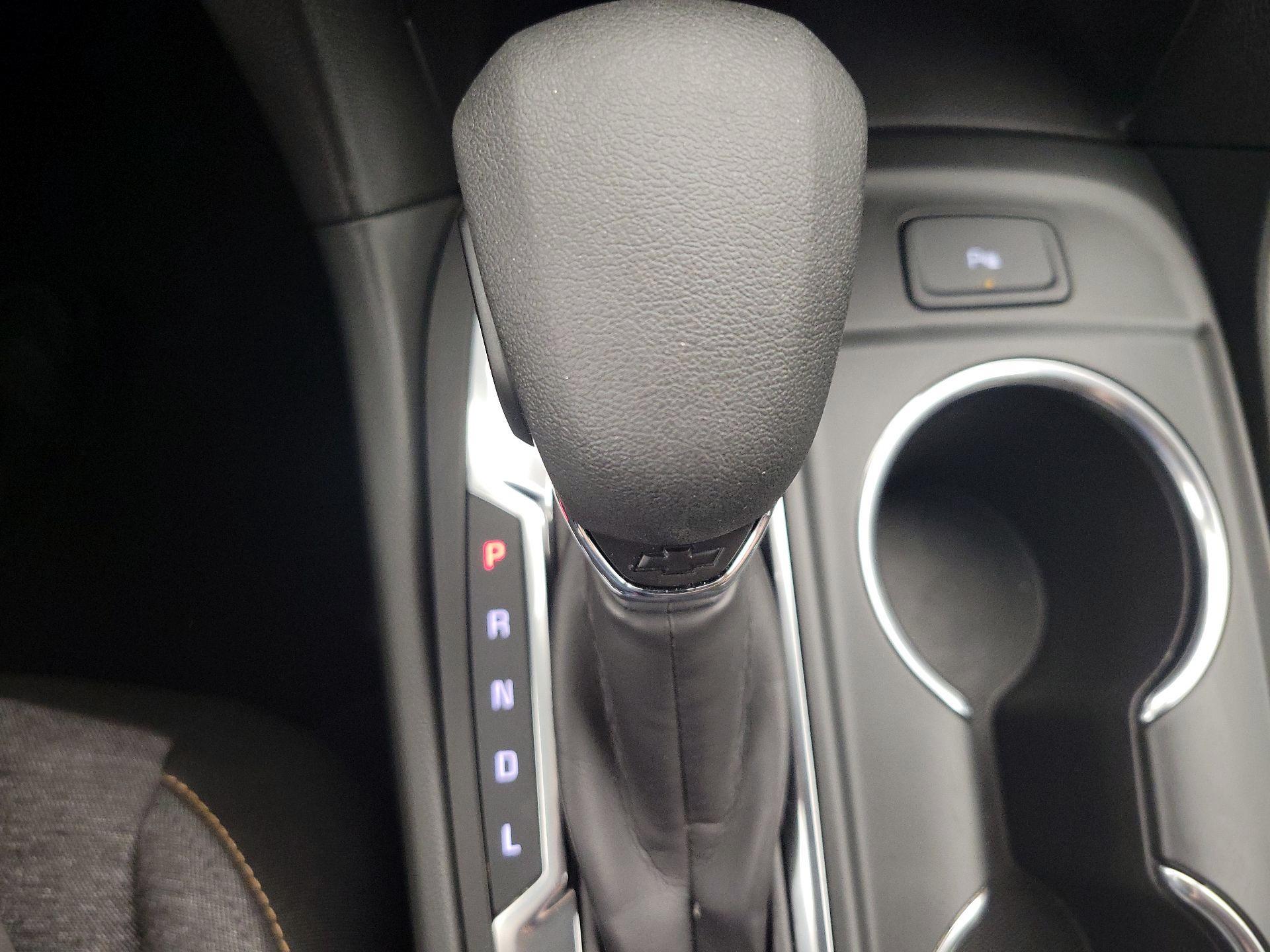 Thumbnail: 2022 Chevrolet Equinox - 17