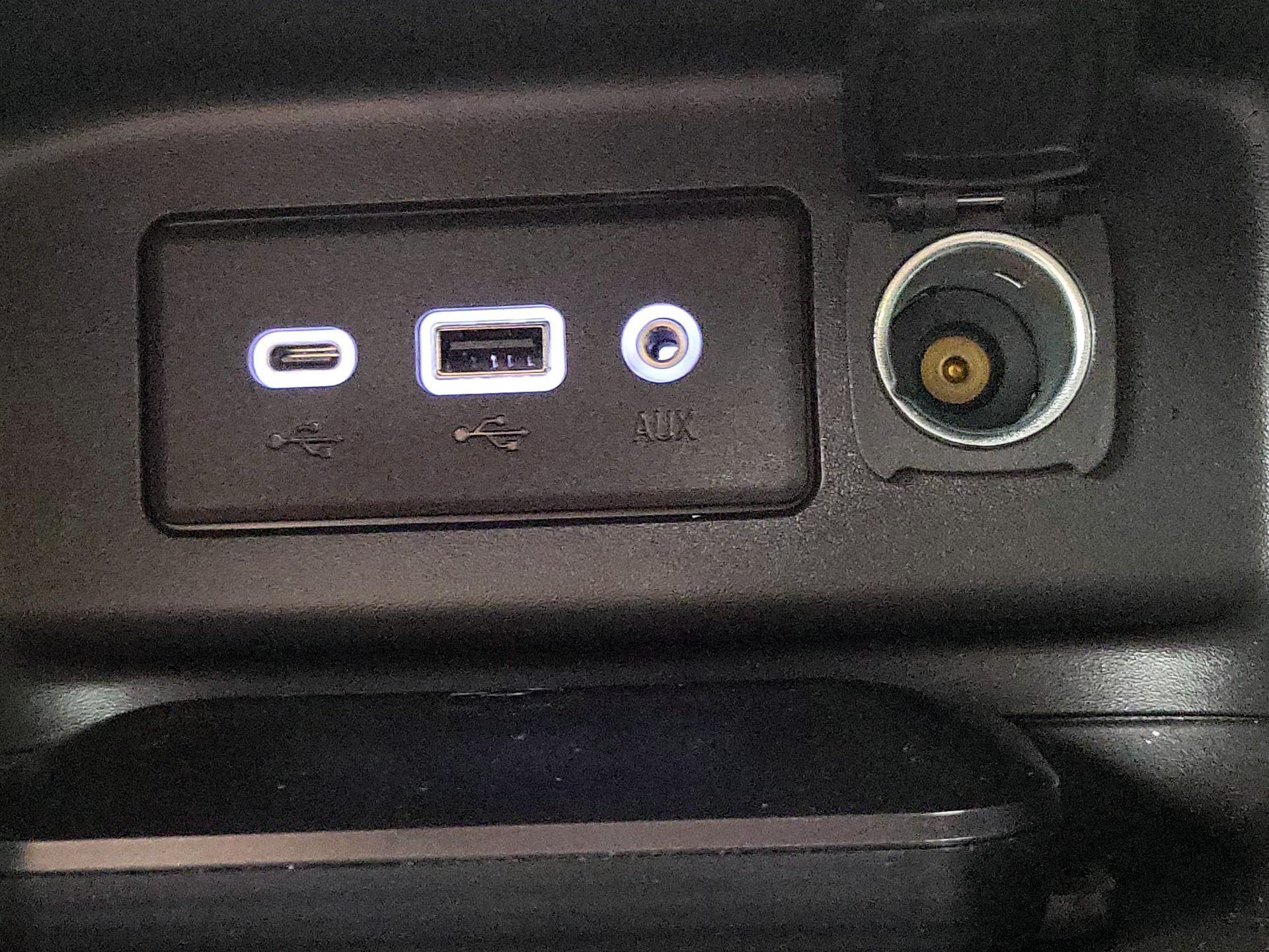 Thumbnail: 2022 Chevrolet Equinox - 18