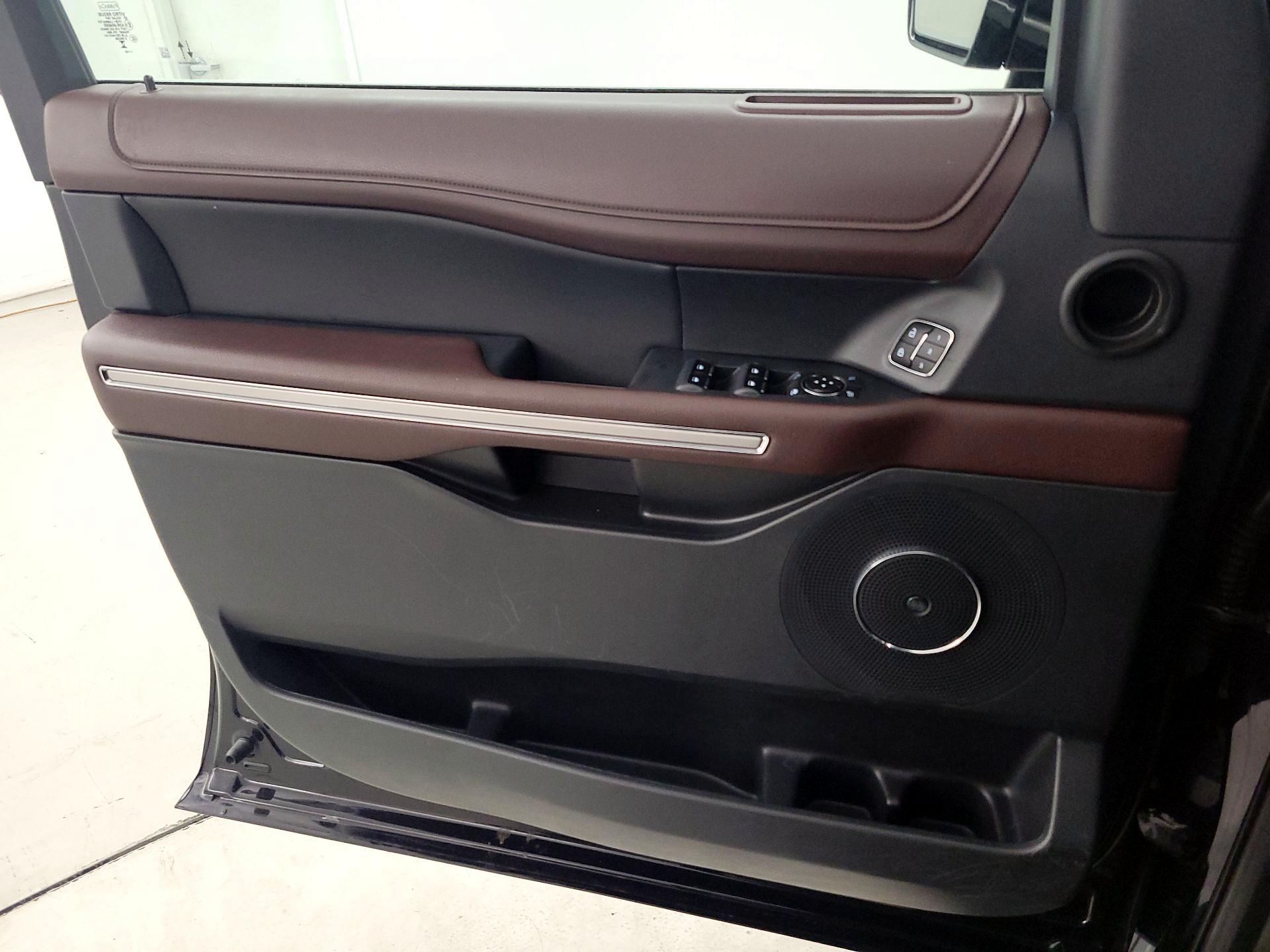 Thumbnail: 2023 Ford Expedition MAX - 12