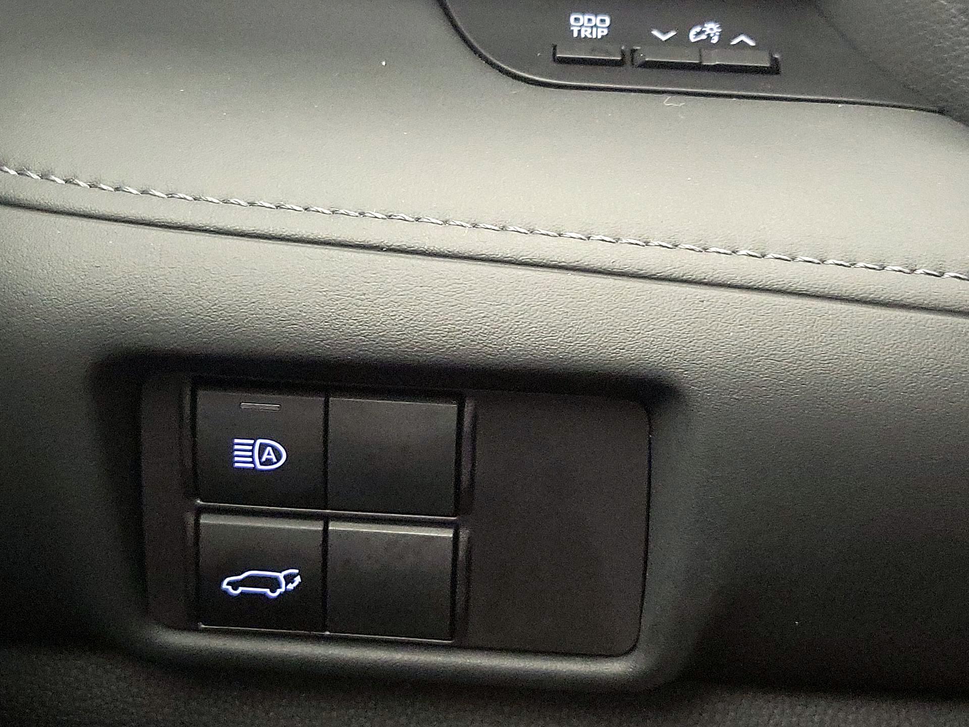 Thumbnail: 2022 Toyota Highlander - 13