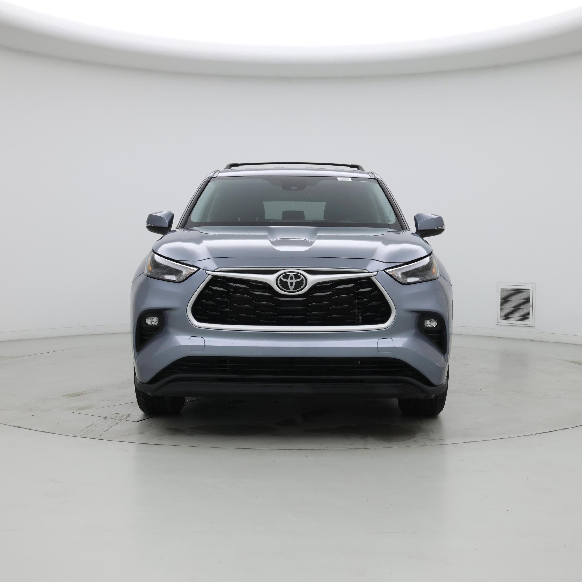 Thumbnail: 2022 Toyota Highlander - 5