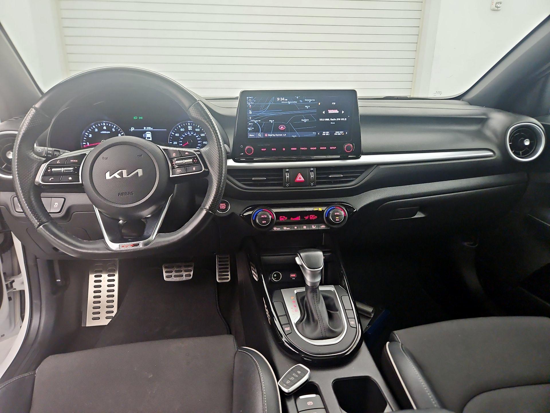 Thumbnail: 2023 Kia Forte - 9