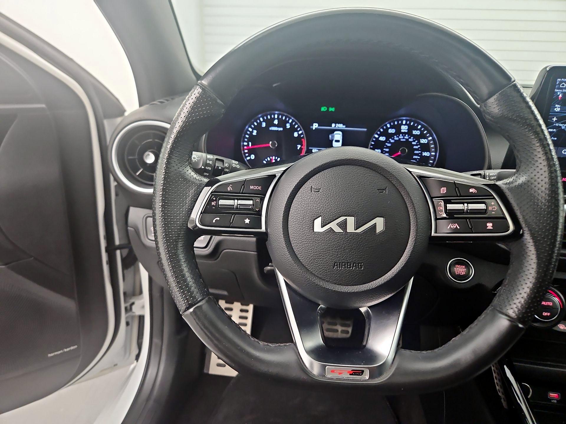 Thumbnail: 2023 Kia Forte - 10