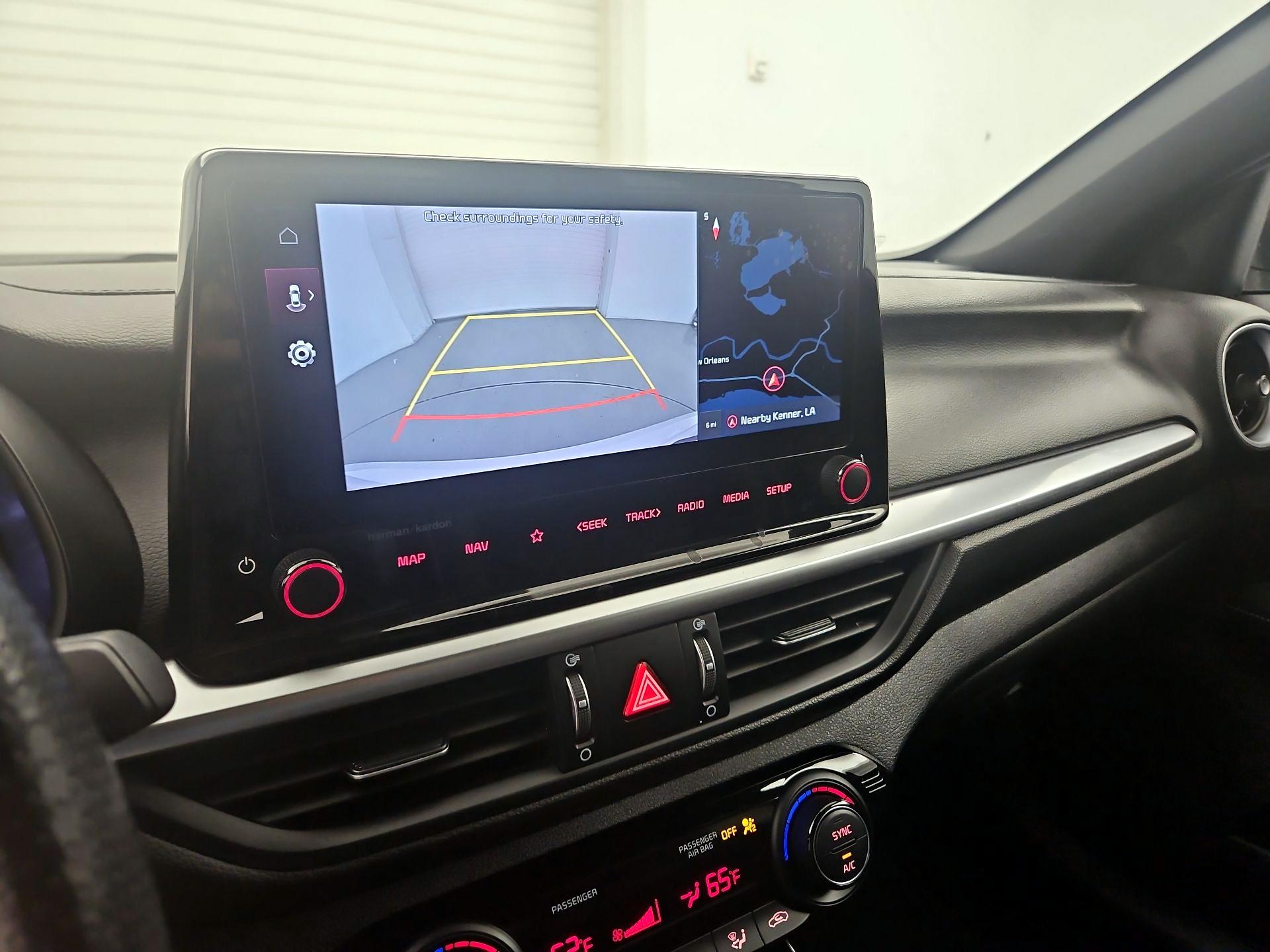 Thumbnail: 2023 Kia Forte - 15