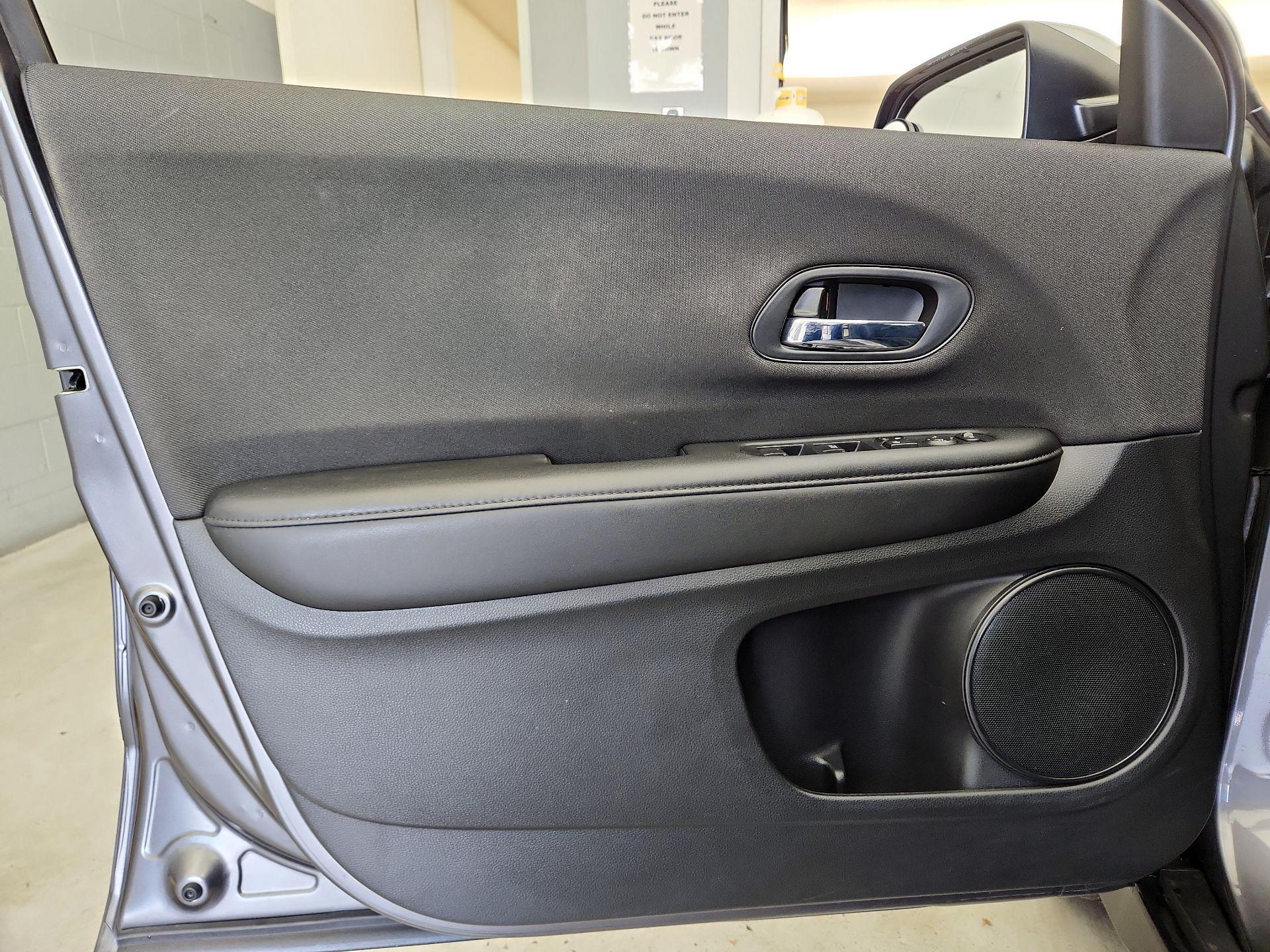 Thumbnail: 2022 Honda HR-V - 12