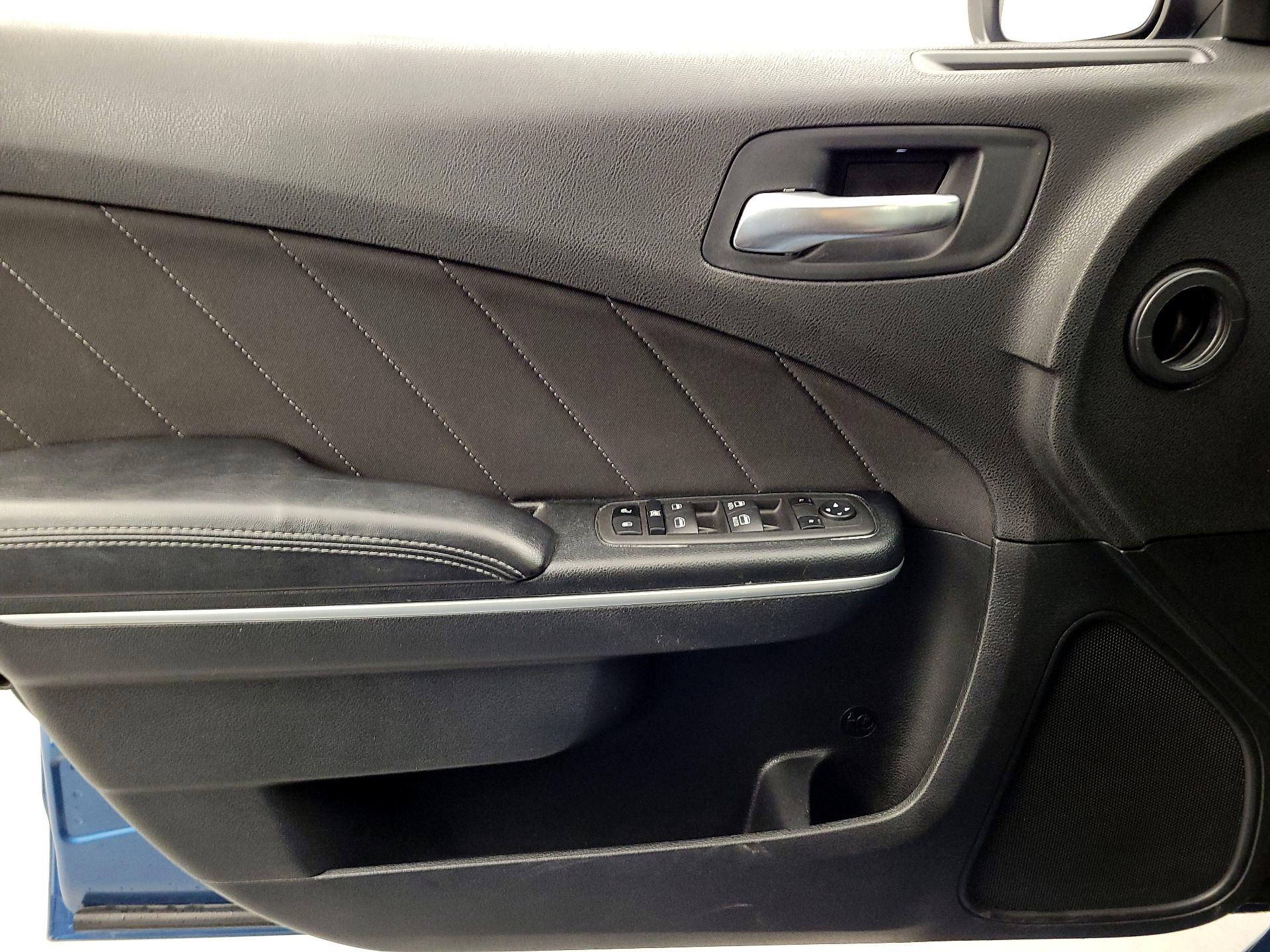 Thumbnail: 2022 Dodge Charger - 12