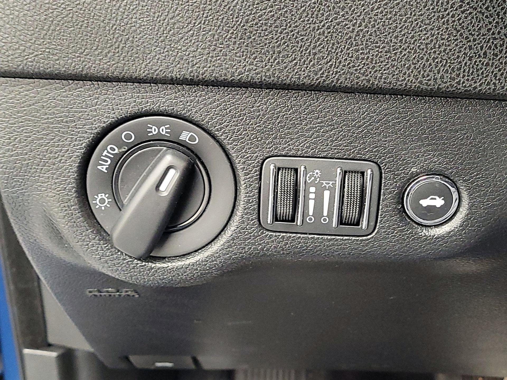 Thumbnail: 2022 Dodge Charger - 13