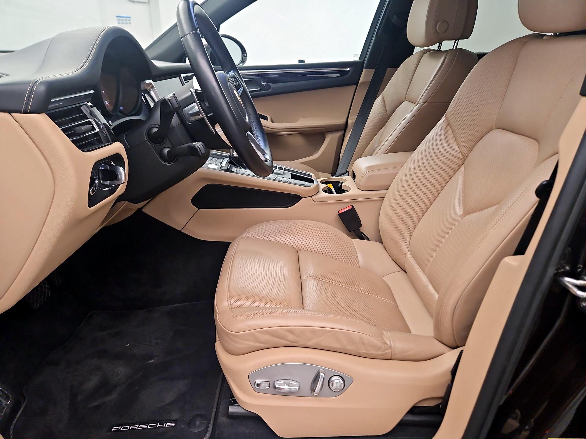 Thumbnail: 2021 Porsche Macan - 11