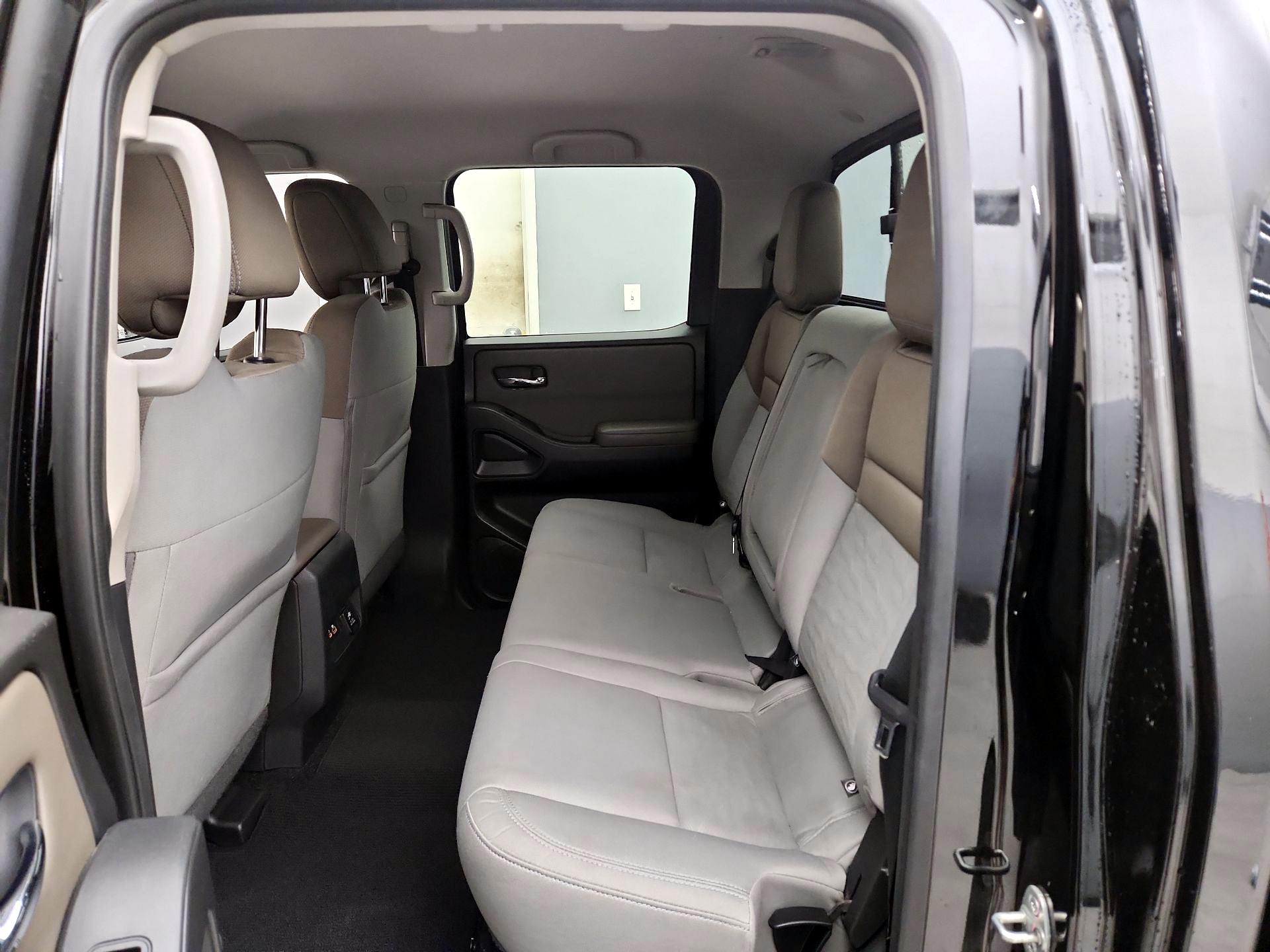 Thumbnail: 2022 Nissan Frontier - 19