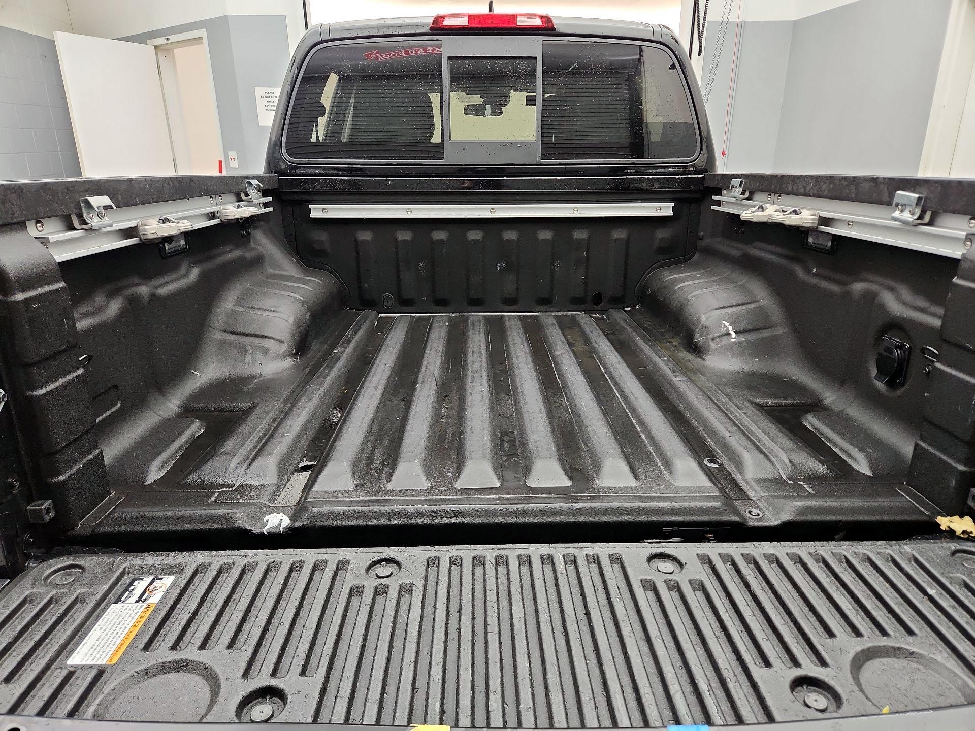 Thumbnail: 2022 Nissan Frontier - 20