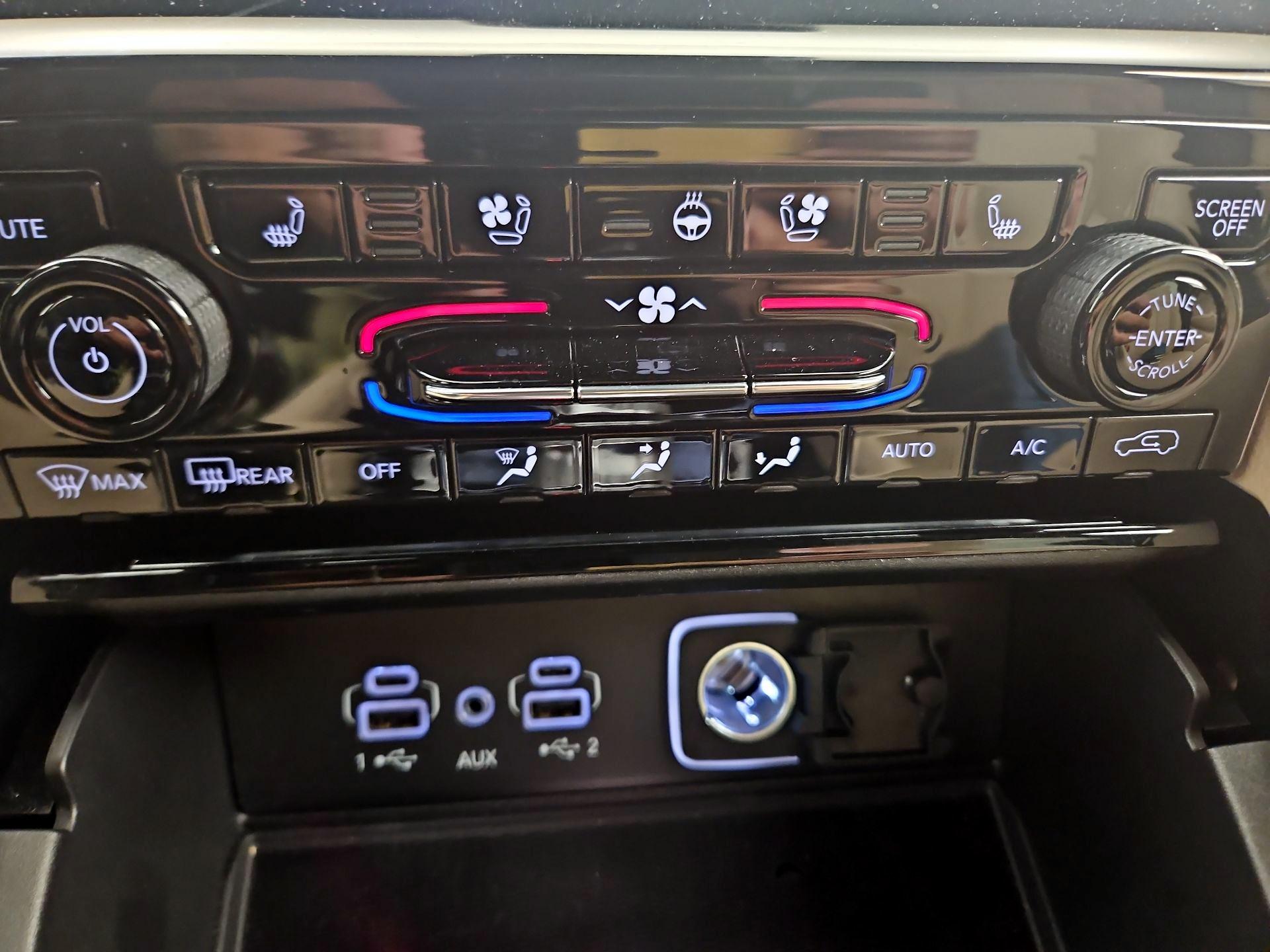 Thumbnail: 2023 Jeep Grand Cherokee - 16