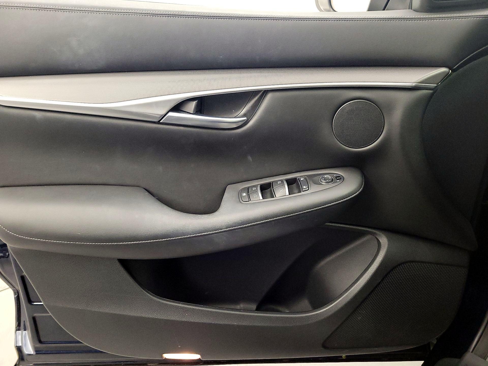 Thumbnail: 2022 INFINITI QX50 - 12