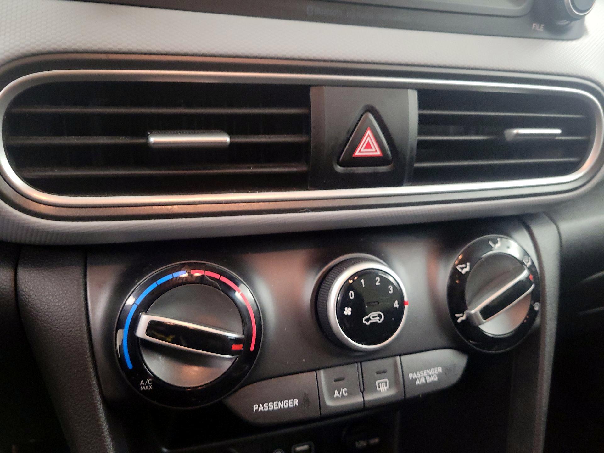 Thumbnail: 2020 Hyundai Kona - 16