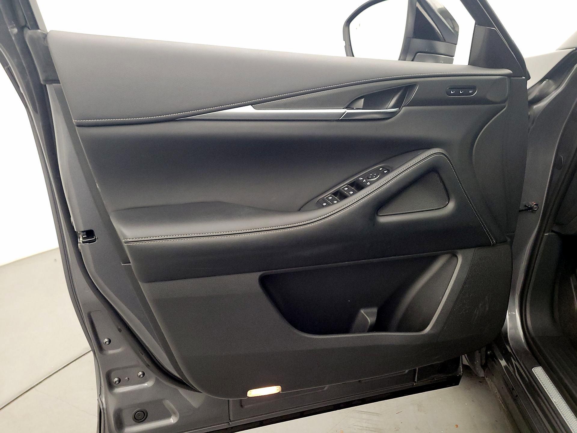 Thumbnail: 2023 INFINITI QX60 - 12