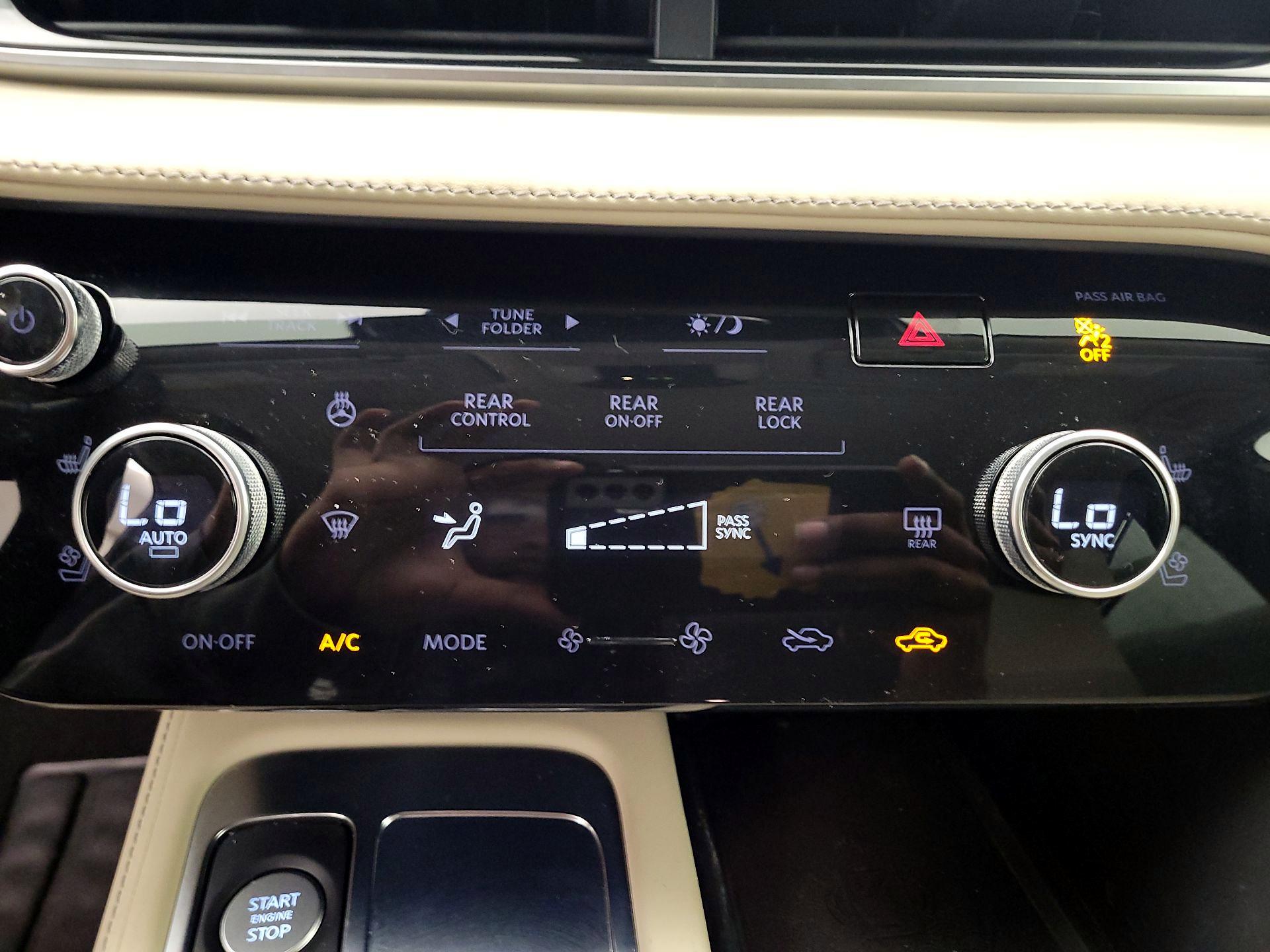 Thumbnail: 2023 INFINITI QX60 - 14