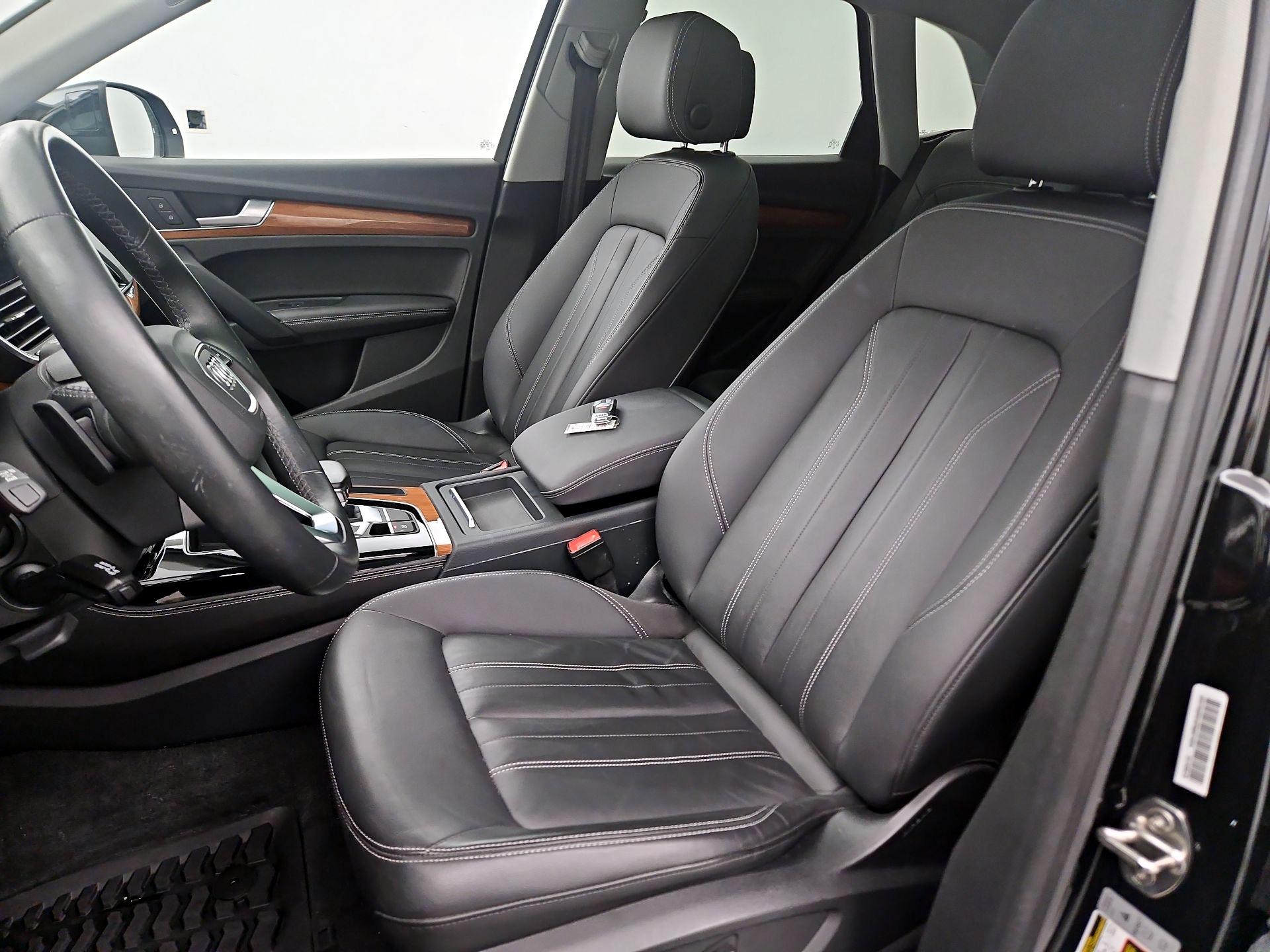 Thumbnail: 2022 Audi Q5 - 11