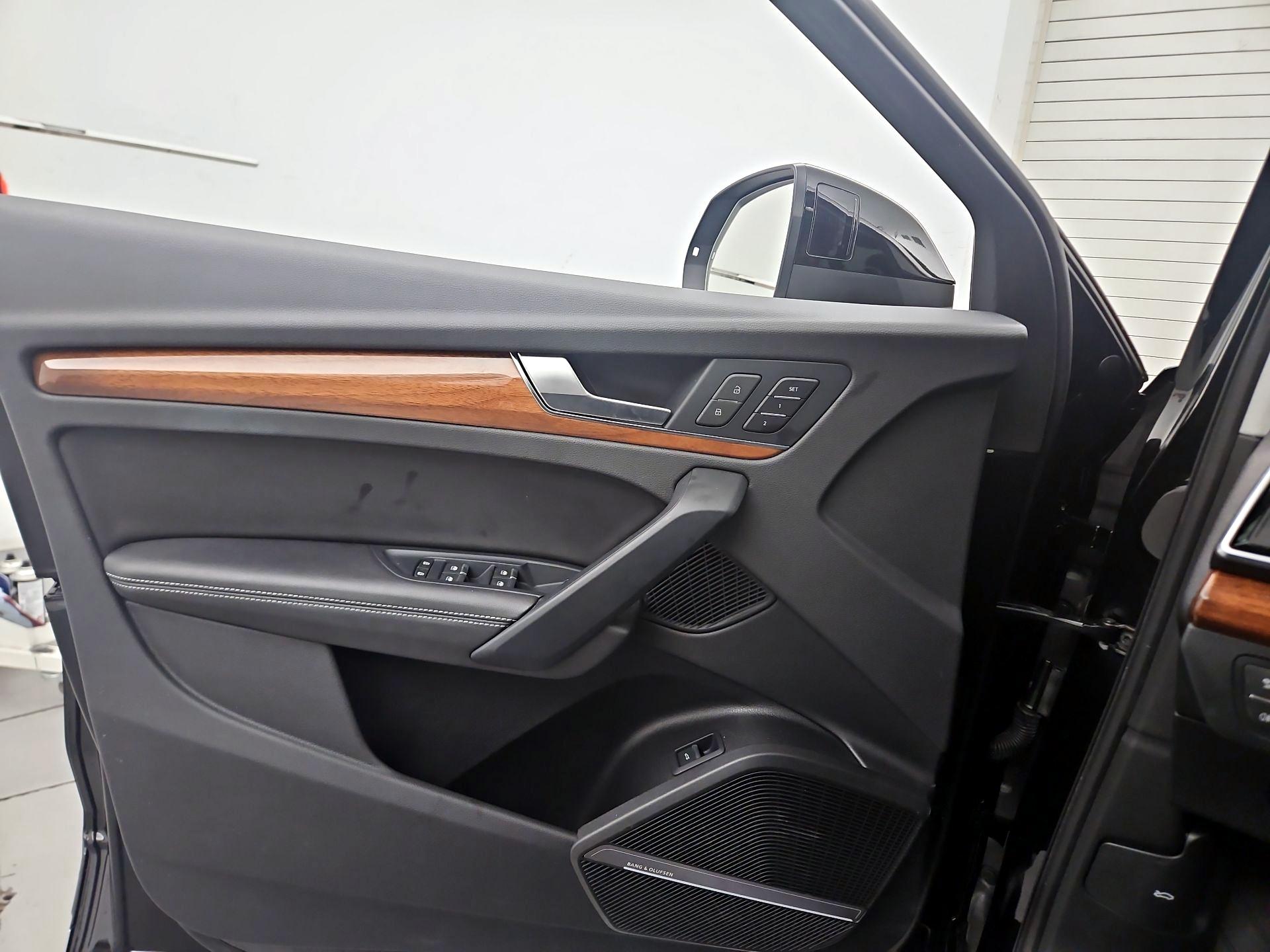 Thumbnail: 2022 Audi Q5 - 12