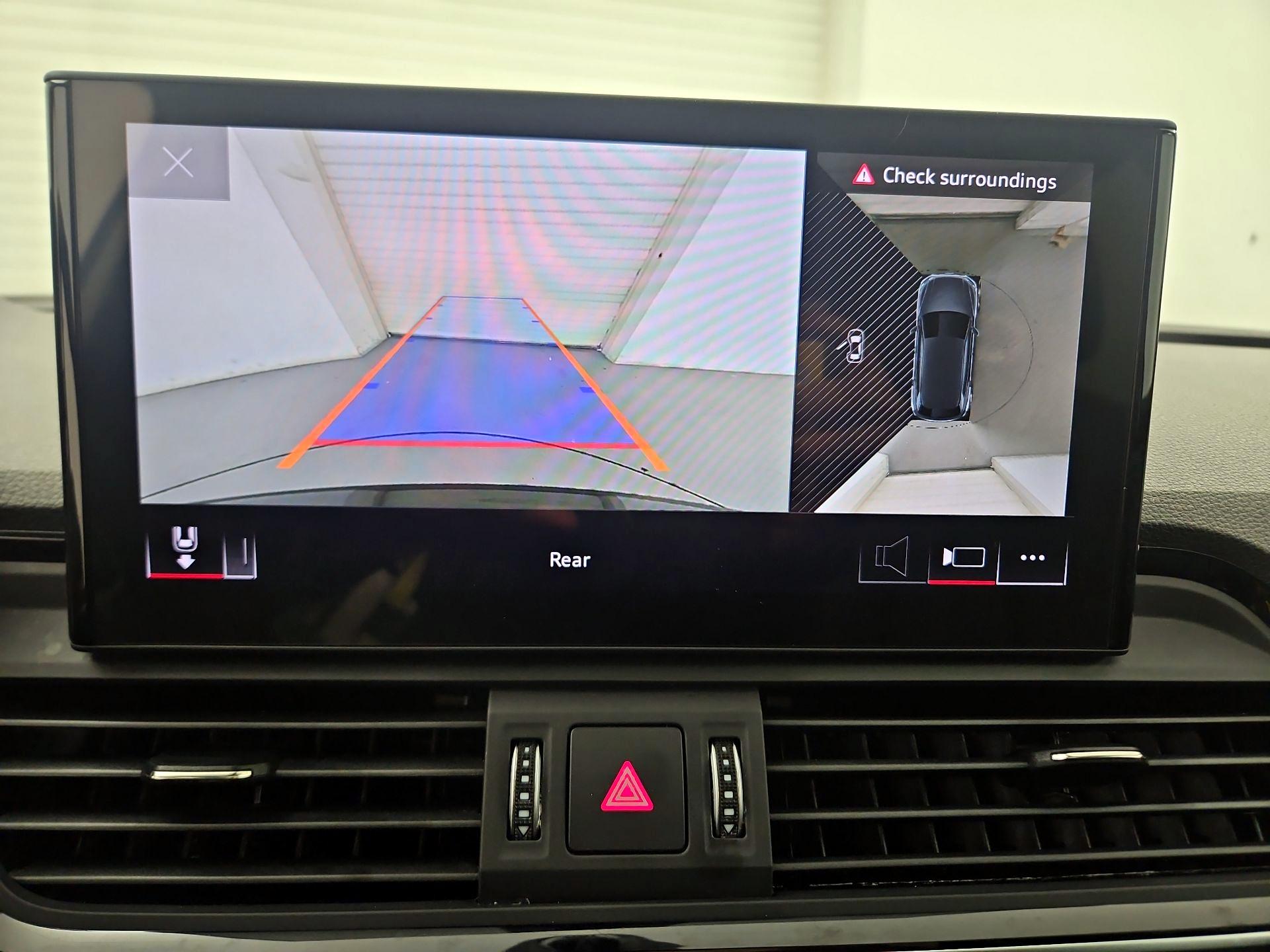 Thumbnail: 2022 Audi Q5 - 13