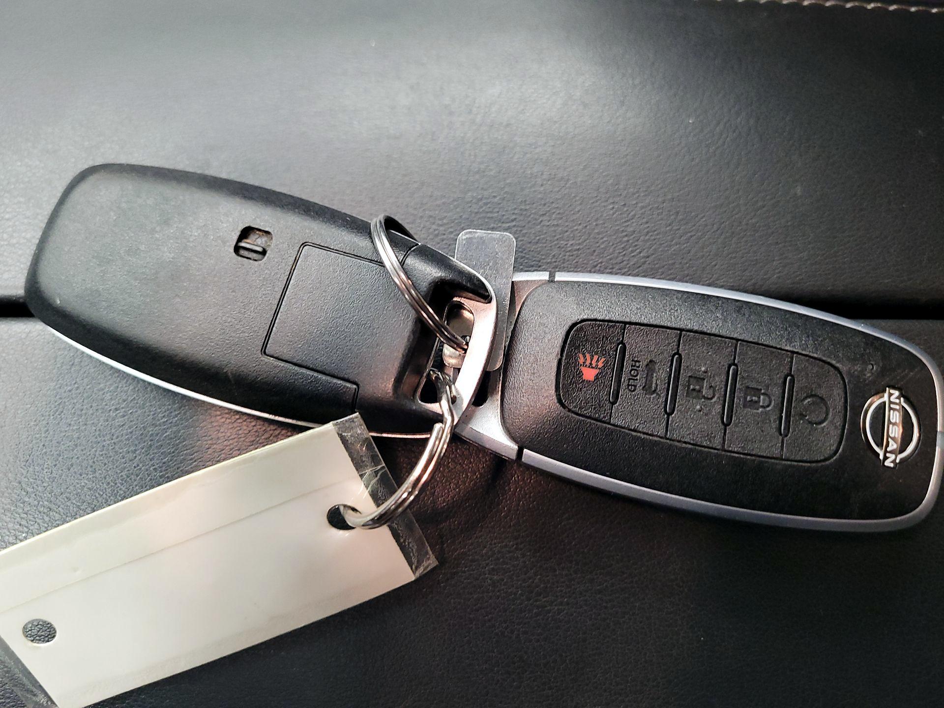 Thumbnail: 2023 Nissan Rogue - 18