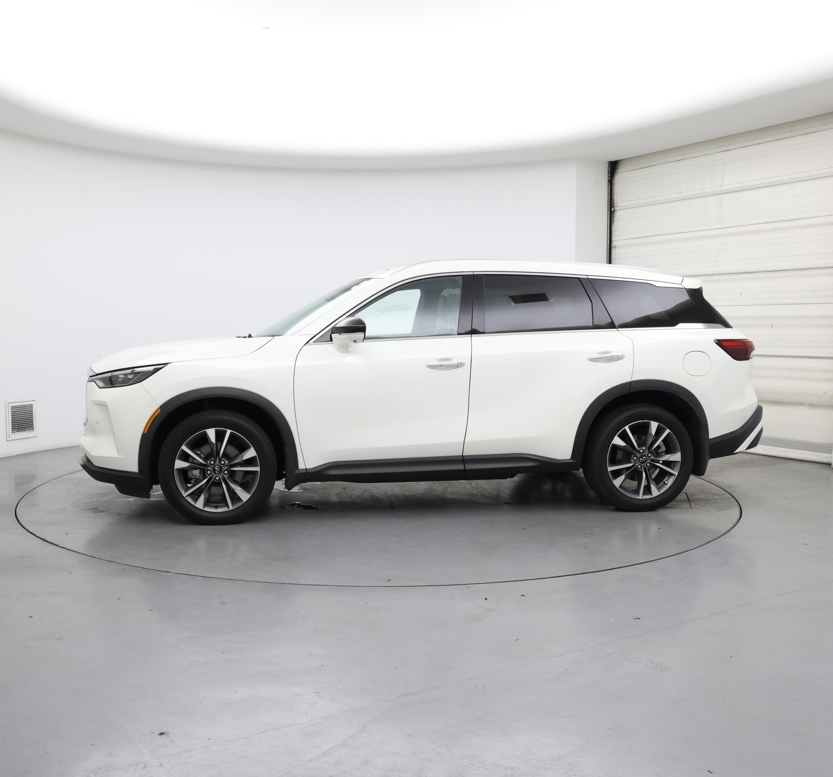 Thumbnail: 2023 INFINITI QX60 - 3