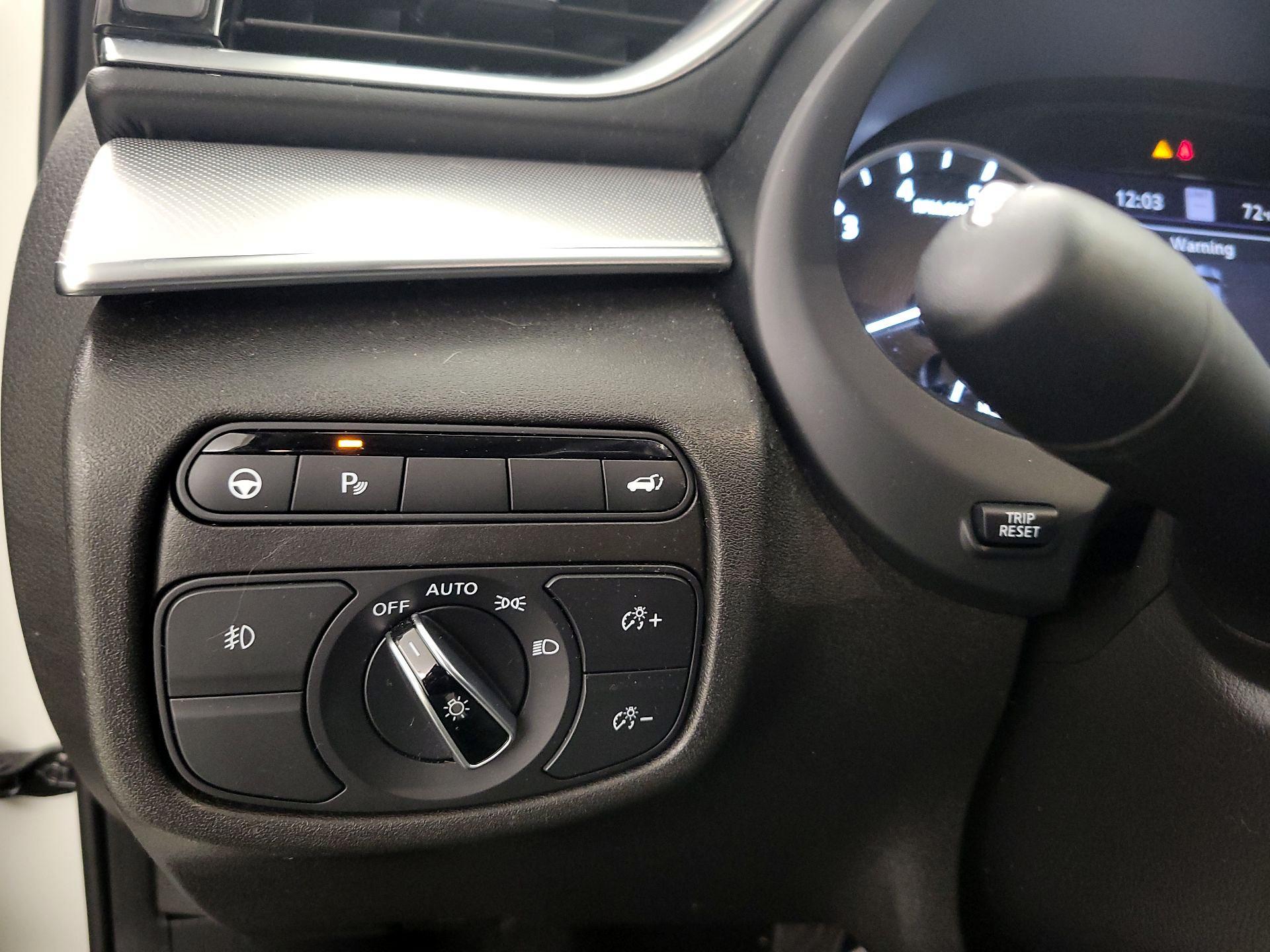 Thumbnail: 2022 INFINITI QX50 - 13