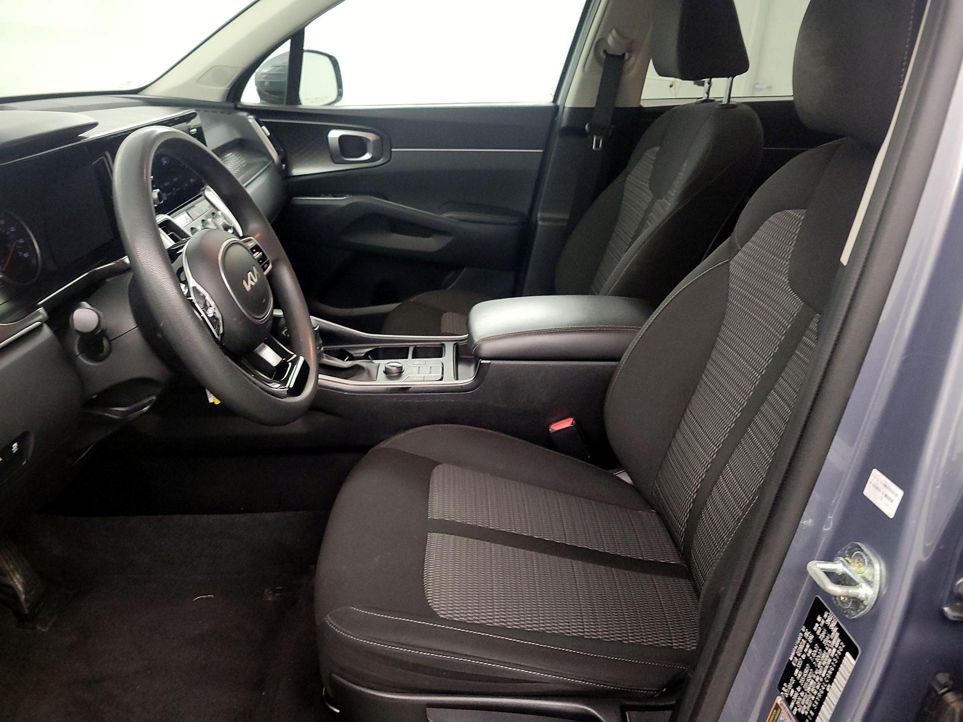 Thumbnail: 2022 Kia Sorento - 11