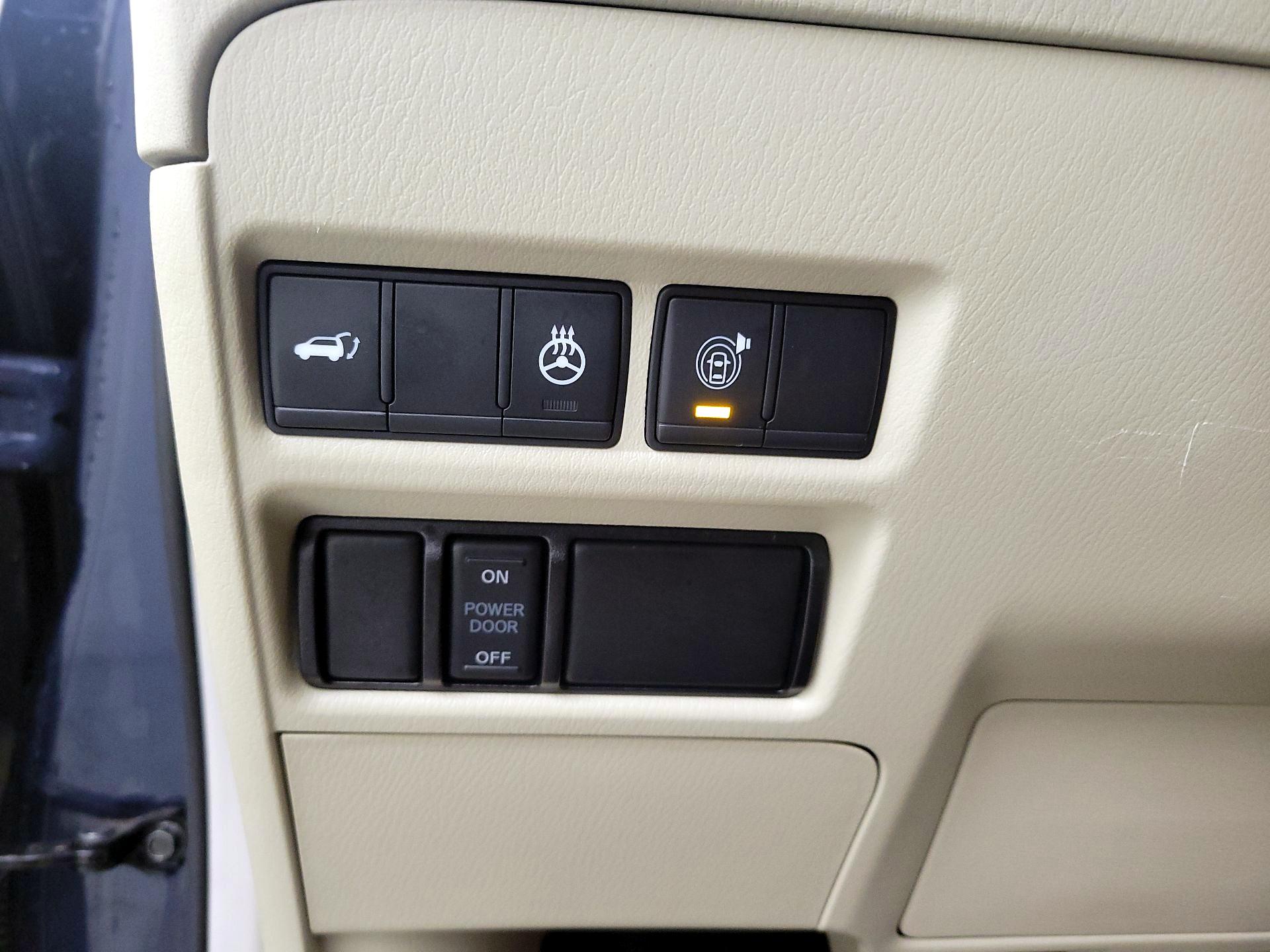 Thumbnail: 2022 INFINITI QX80 - 13