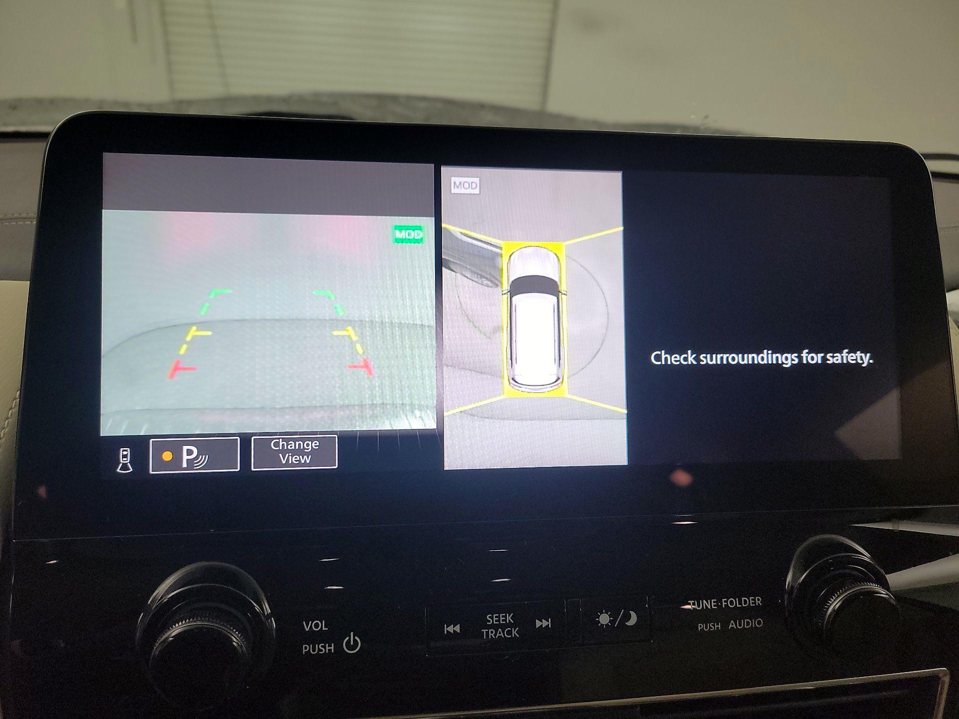 Thumbnail: 2022 INFINITI QX80 - 14