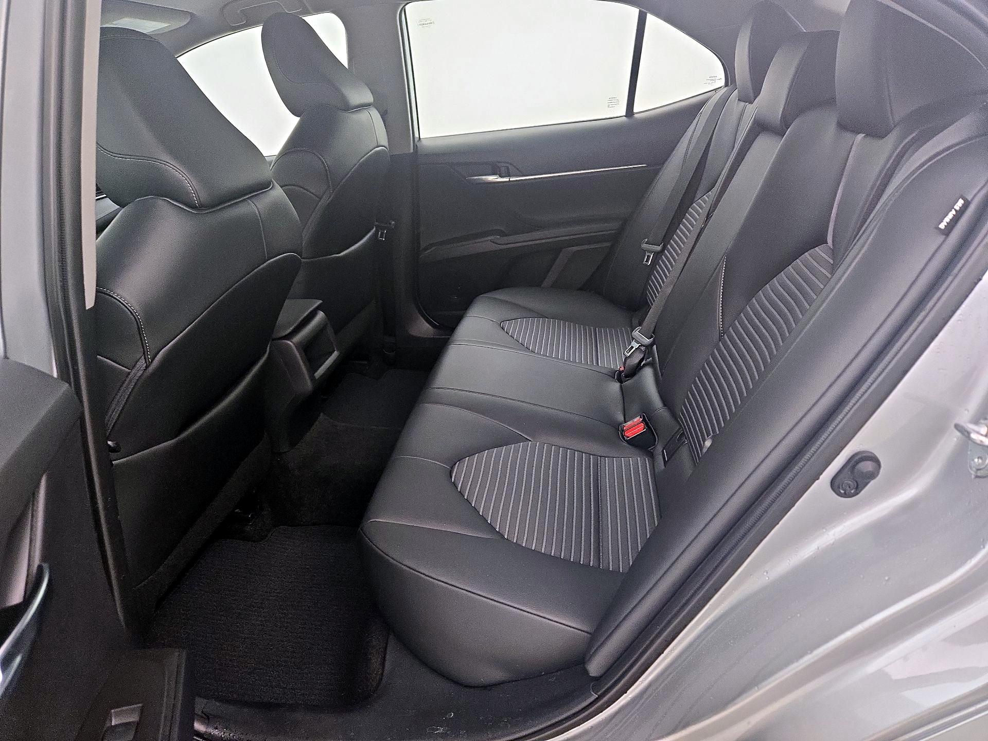 Thumbnail: 2022 Toyota Camry - 19