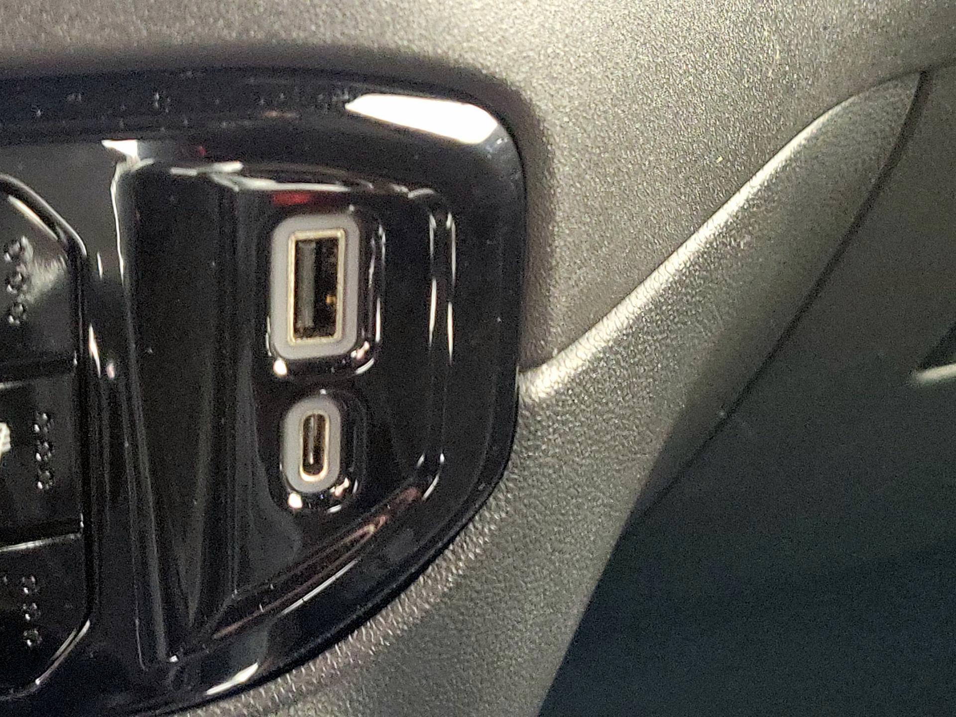 Thumbnail: 2022 Chevrolet Silverado 1500 - 18