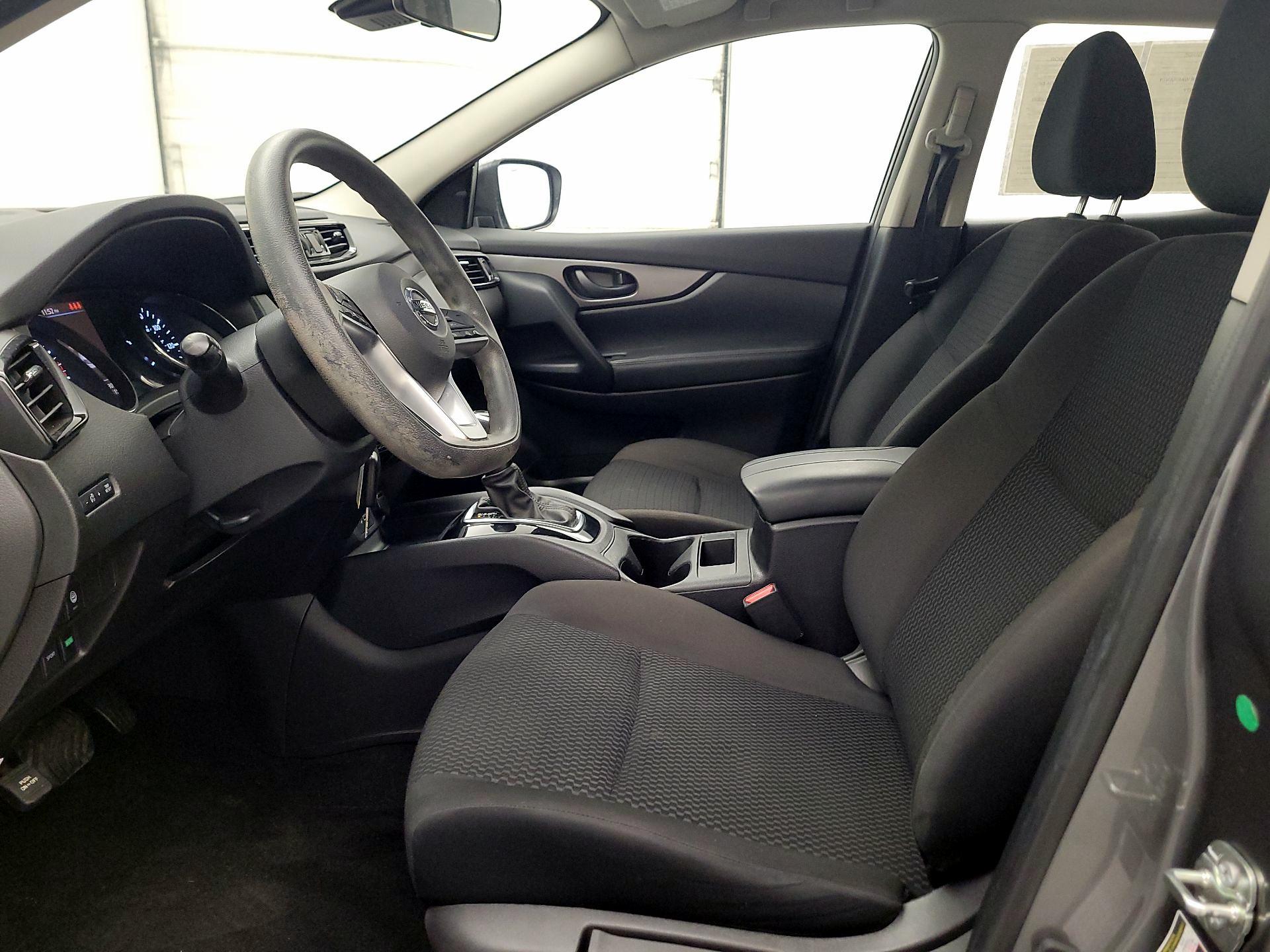 Thumbnail: 2022 Nissan Rogue Sport - 11