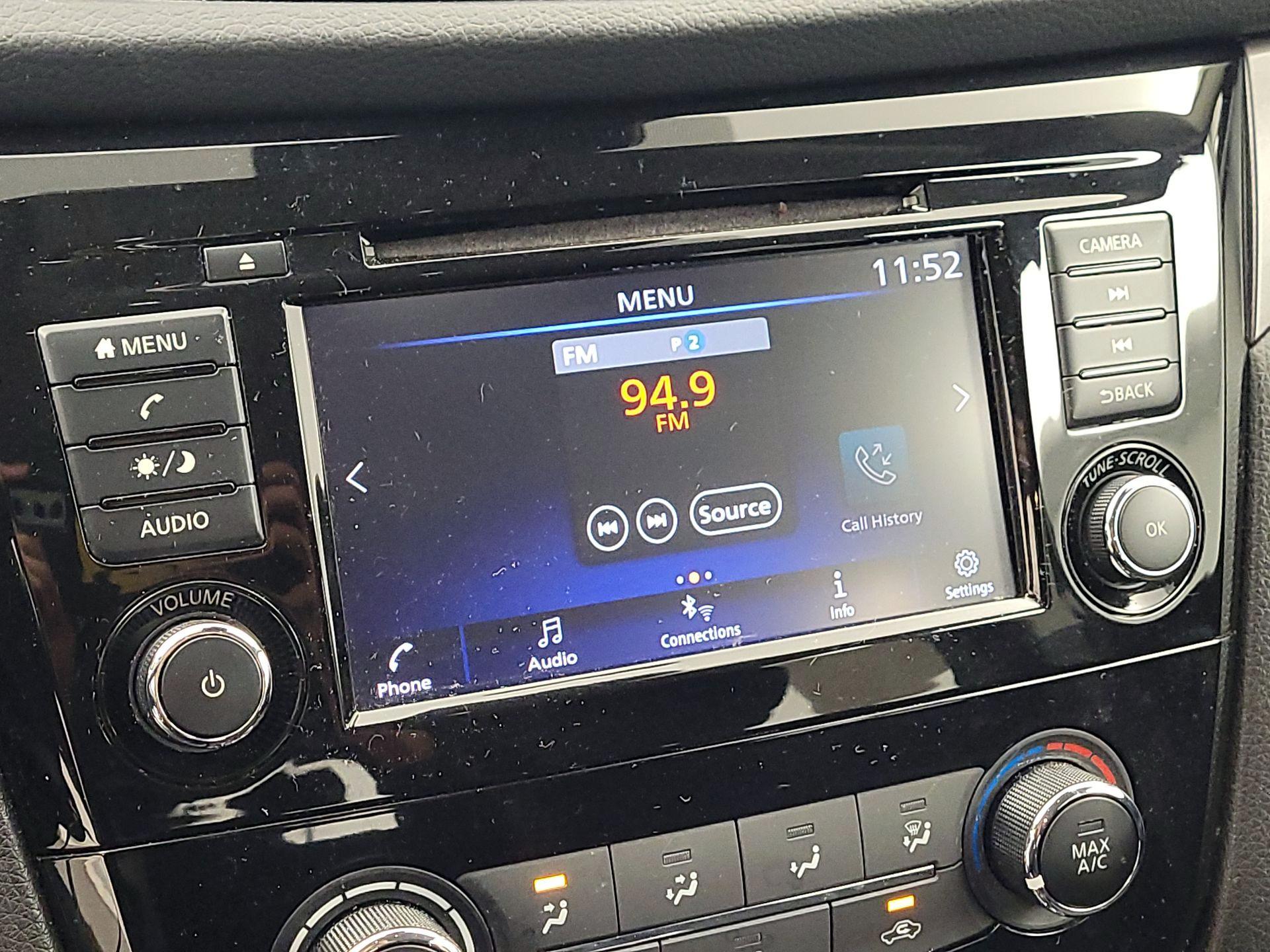 Thumbnail: 2022 Nissan Rogue Sport - 15