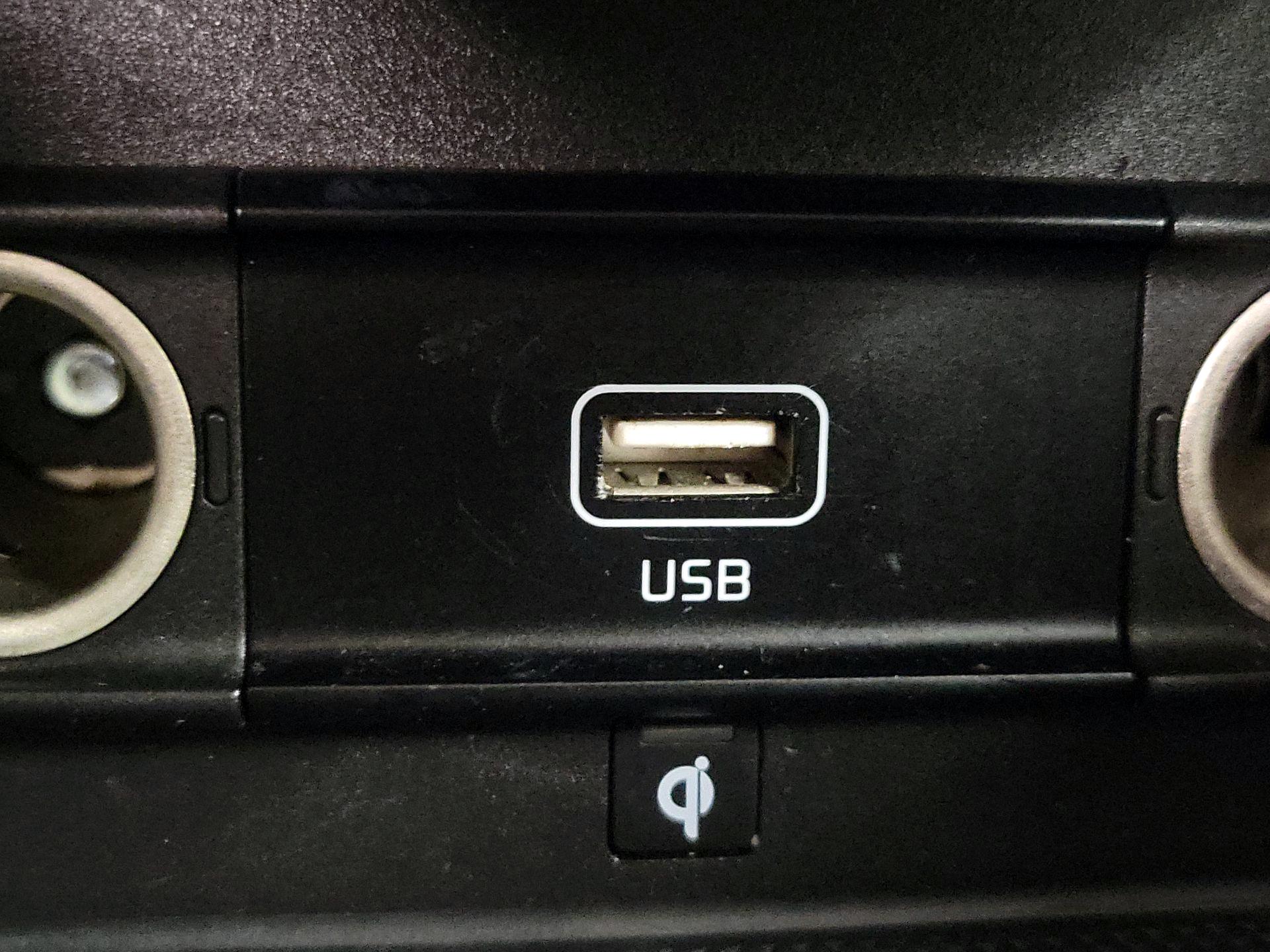 Thumbnail: 2020 Kia Sportage - 19