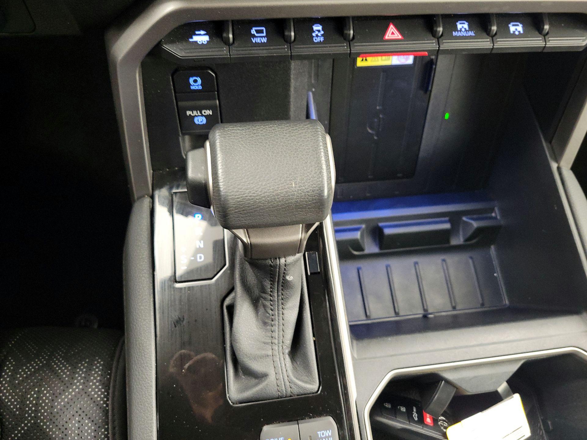 Thumbnail: 2022 Toyota Tundra - 17